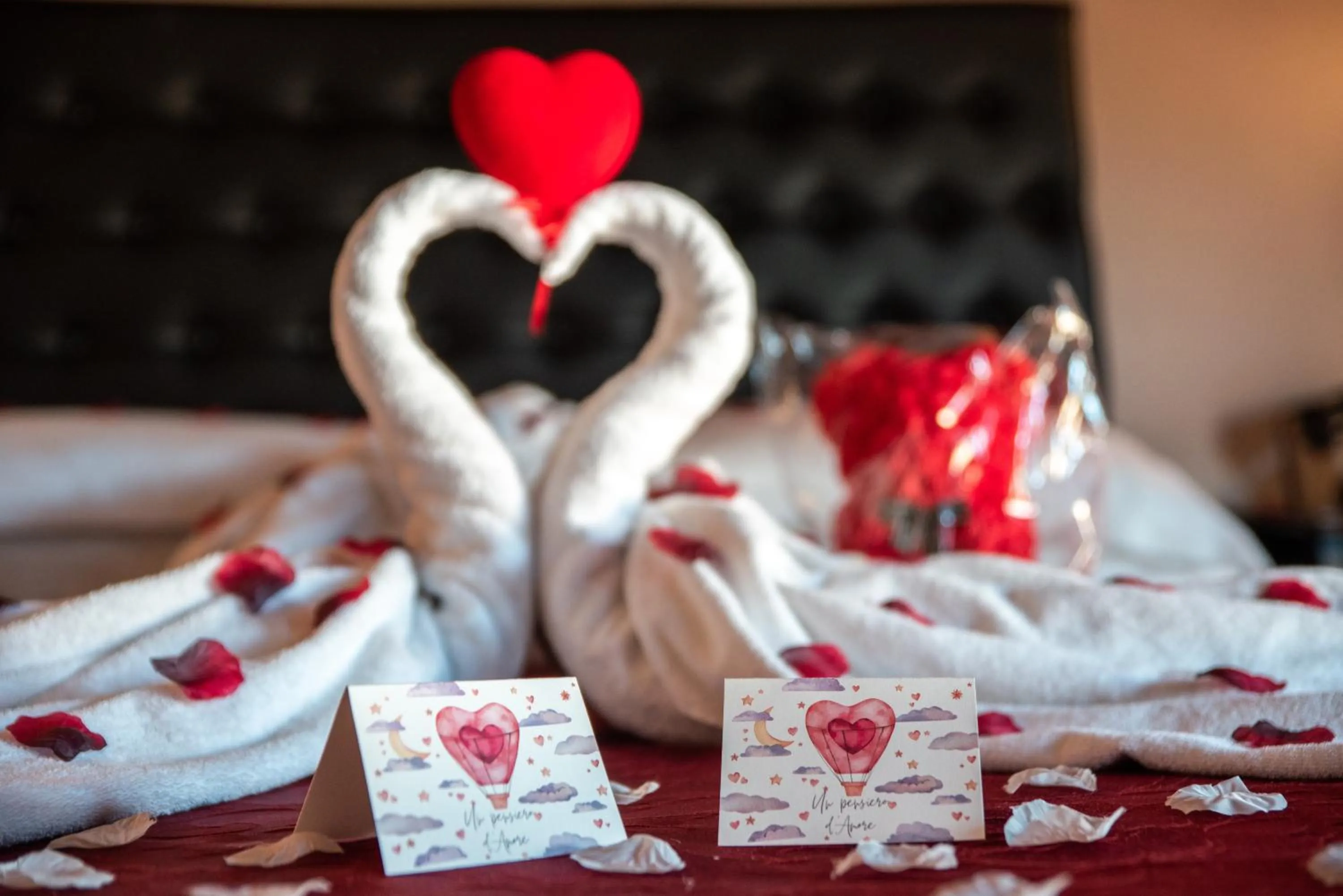 towels, Bed in Hotel Residence Montelago