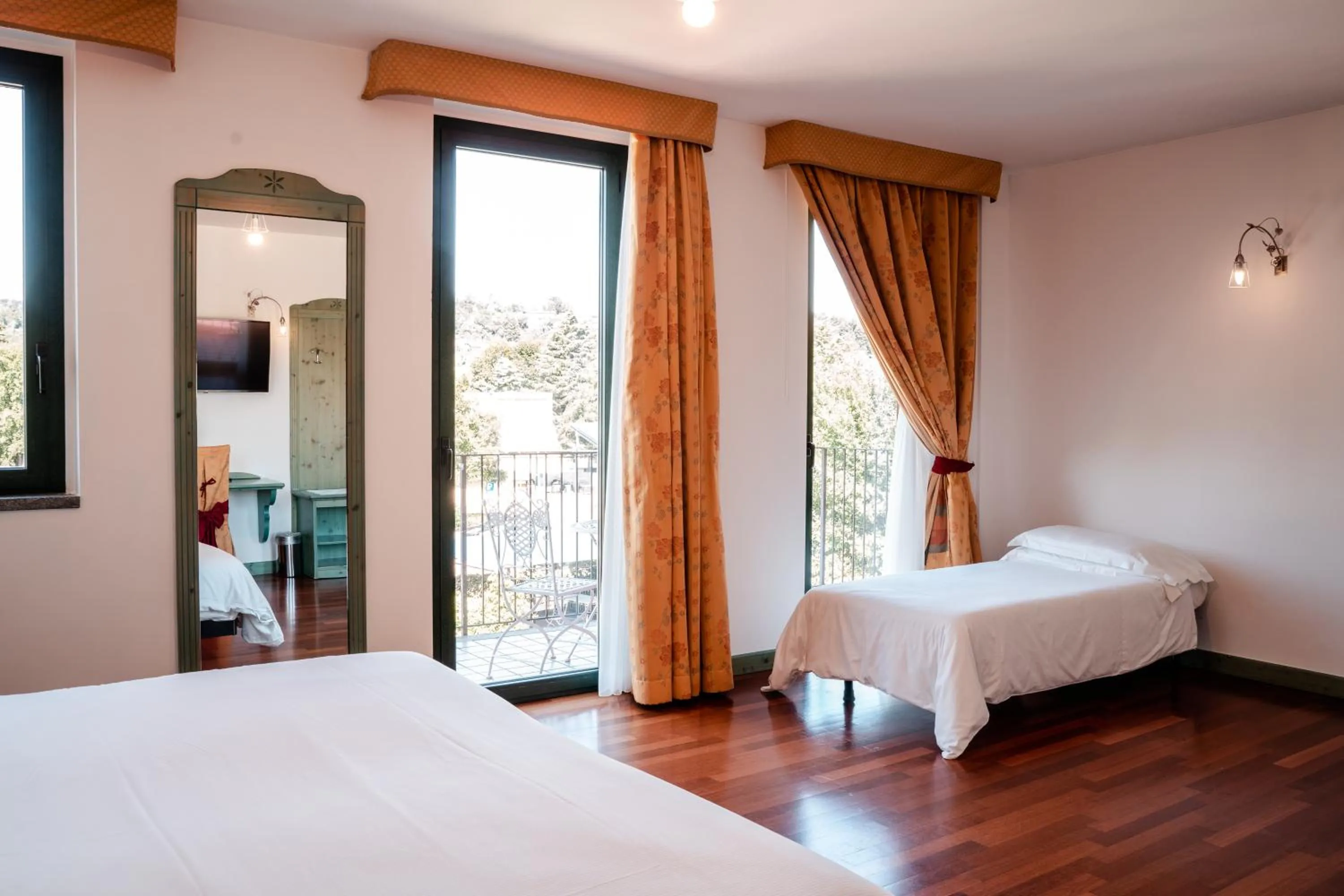 Bed in Hotel Residence Montelago