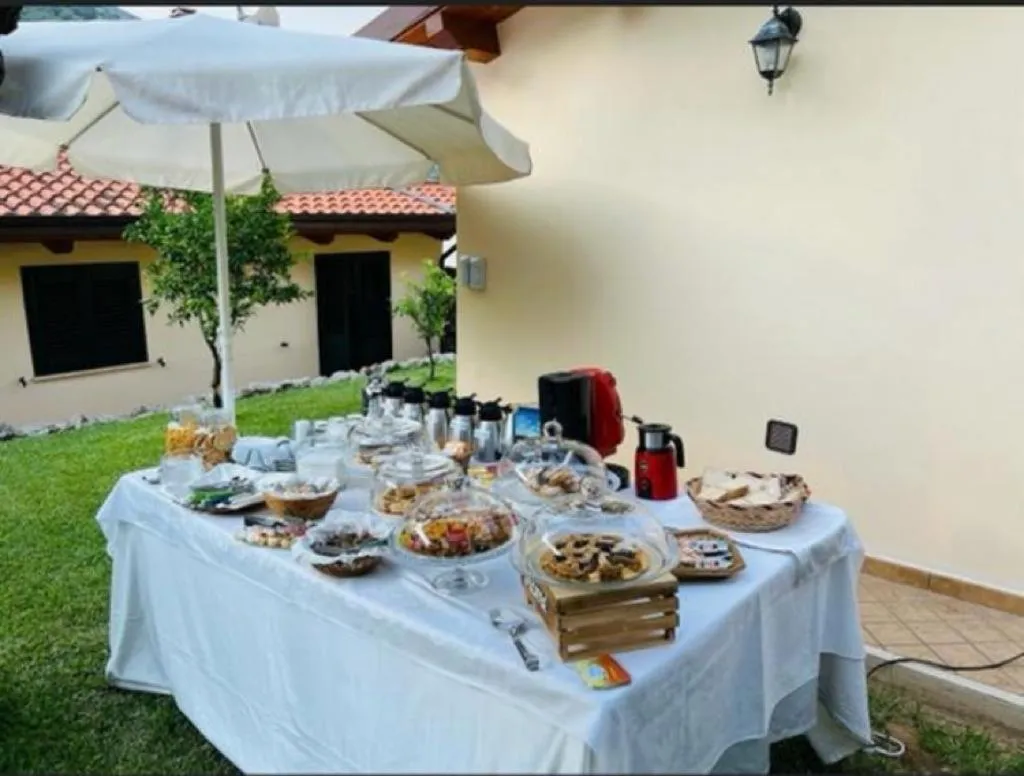 Food and drinks in B&B Da Gabry