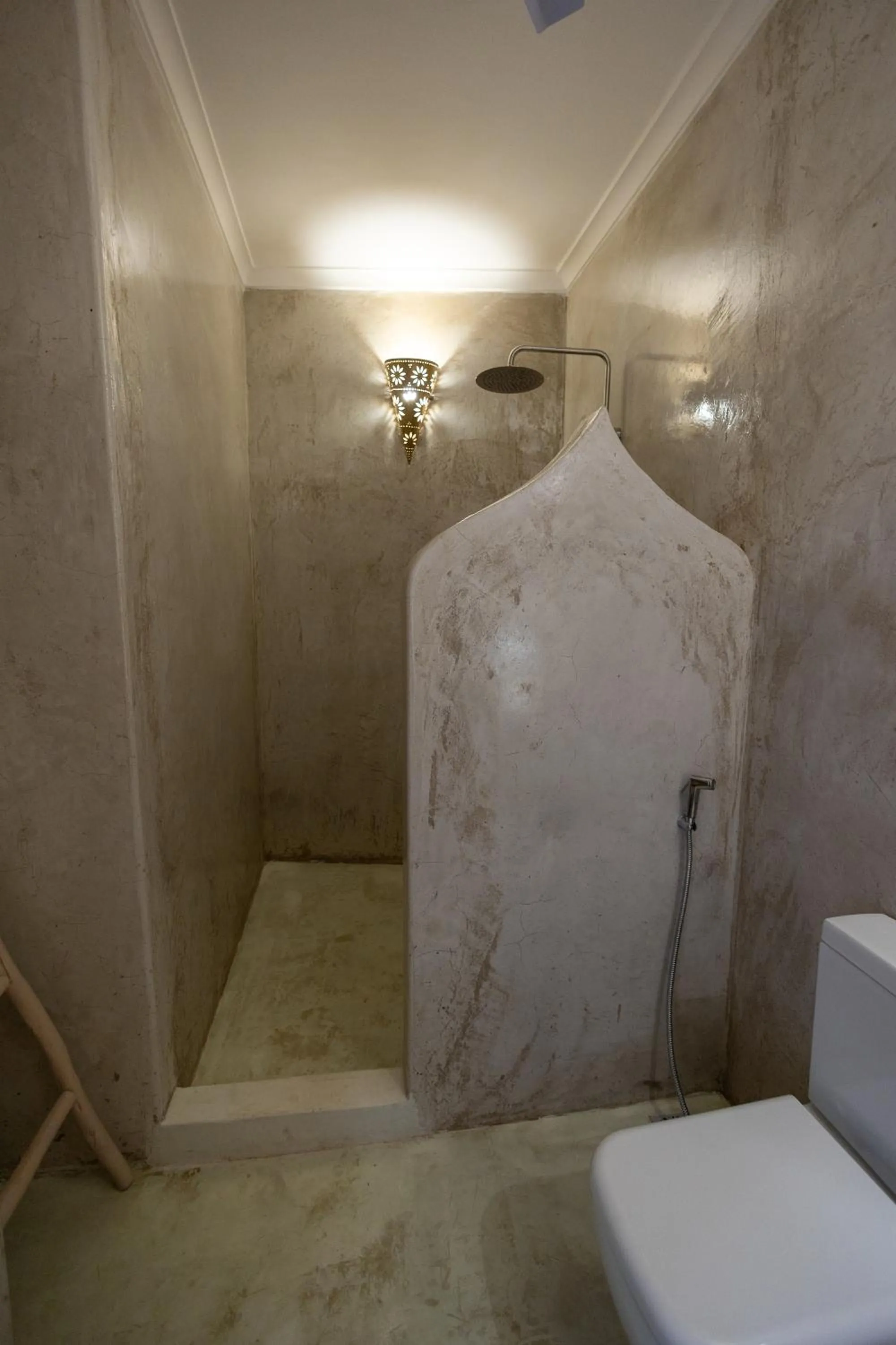 Shower in Sharazad Wonders Boutique