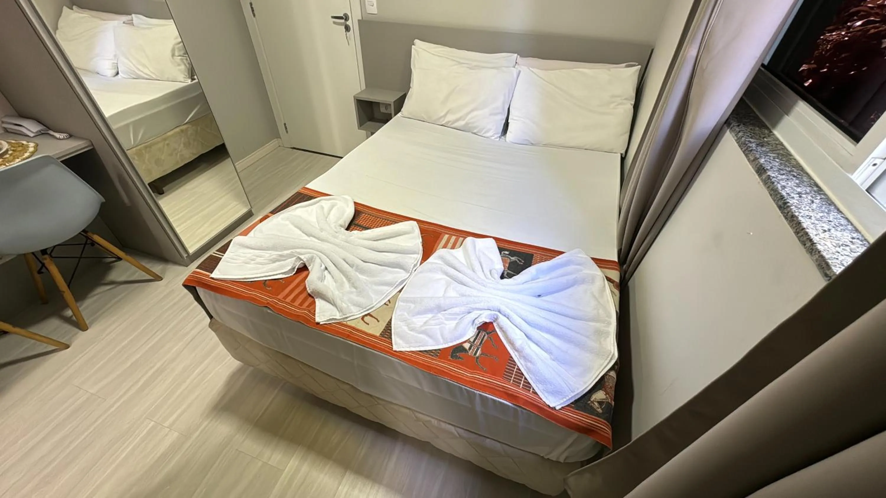 4- Studio para casal. Ótima Localização