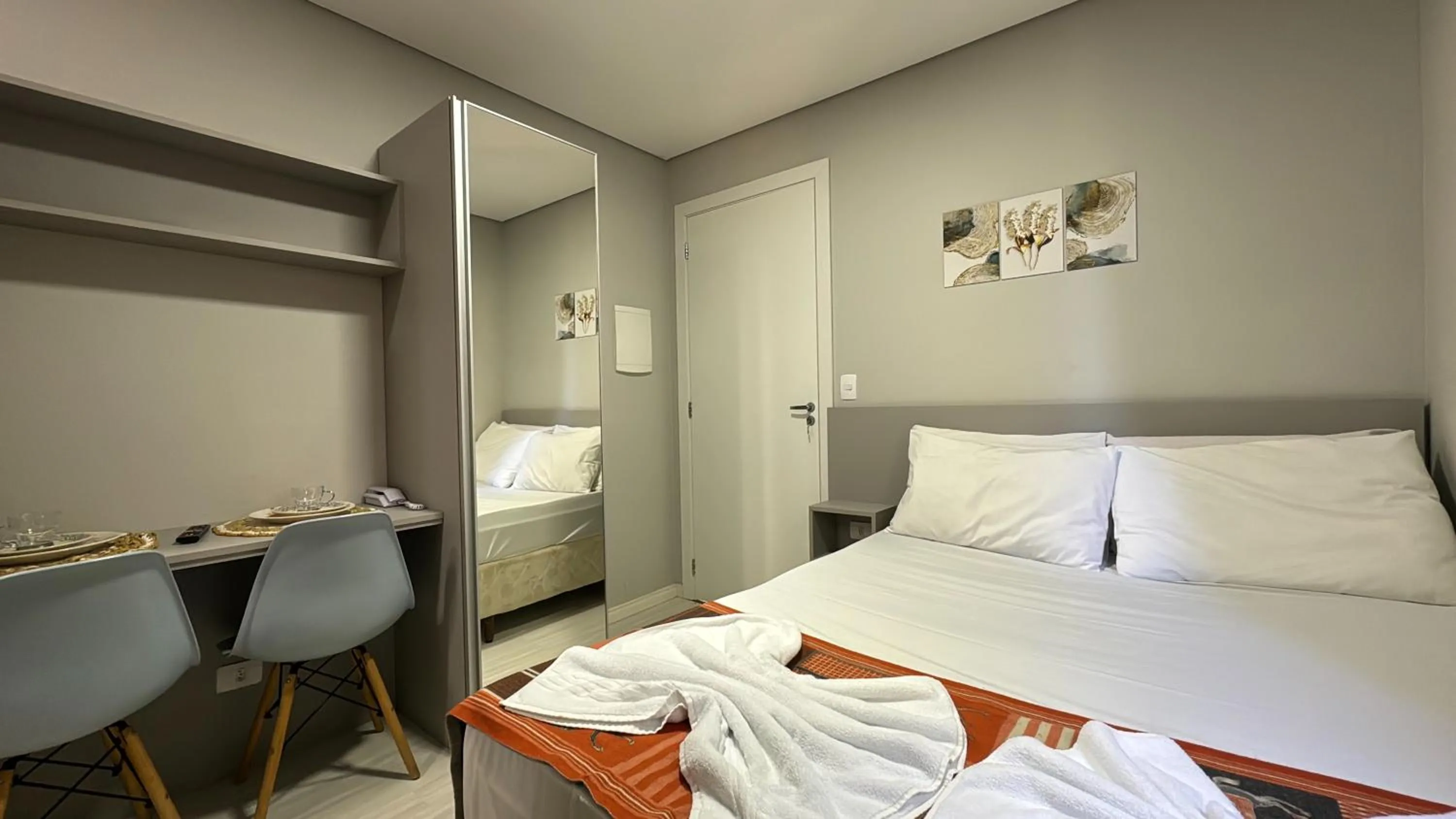 4- Studio para casal. Ótima Localização