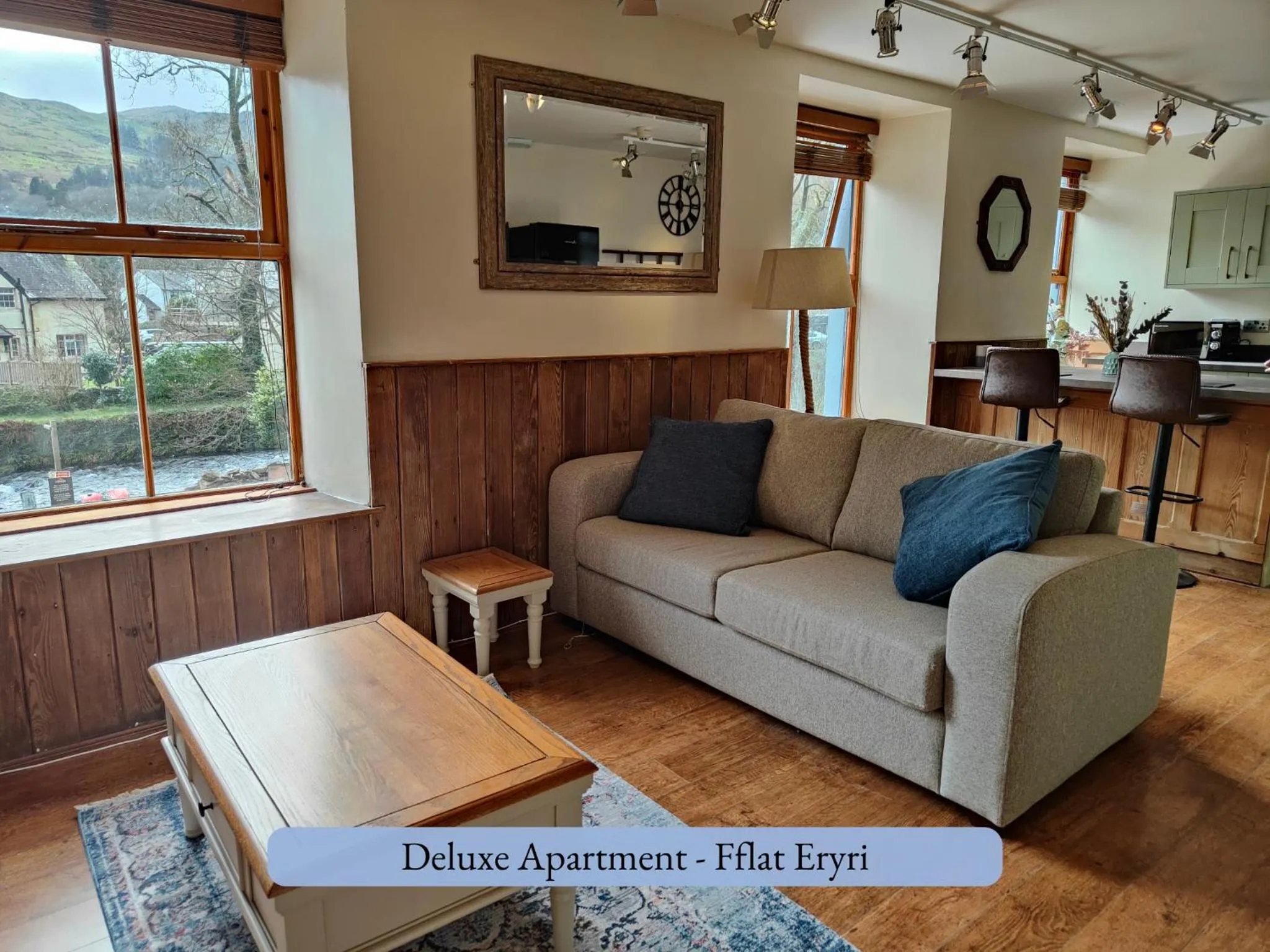 Living room in Llew Accommodation - The Townhouse