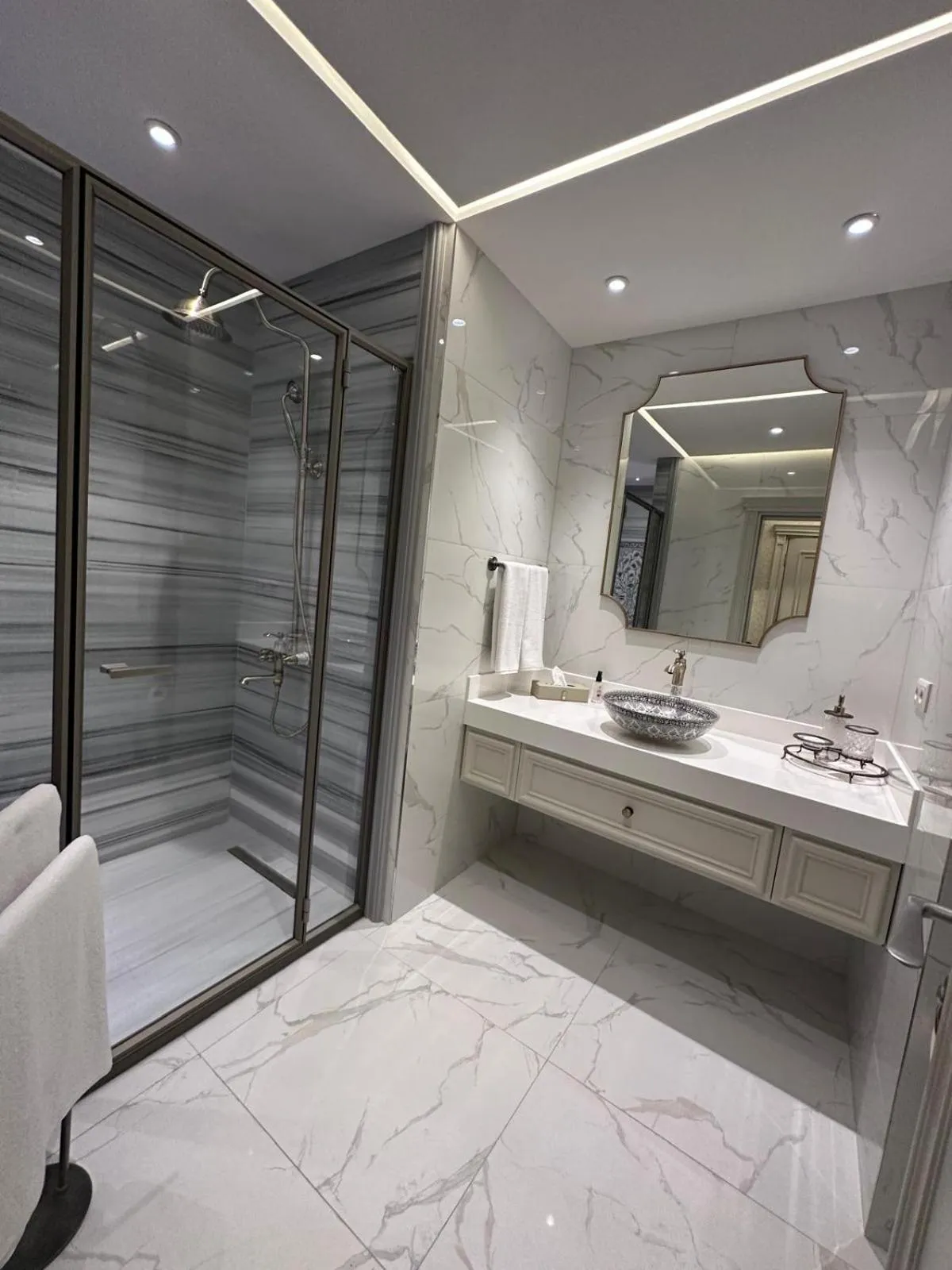 Shower in Grand Yavuz Hotel Sultanahmet