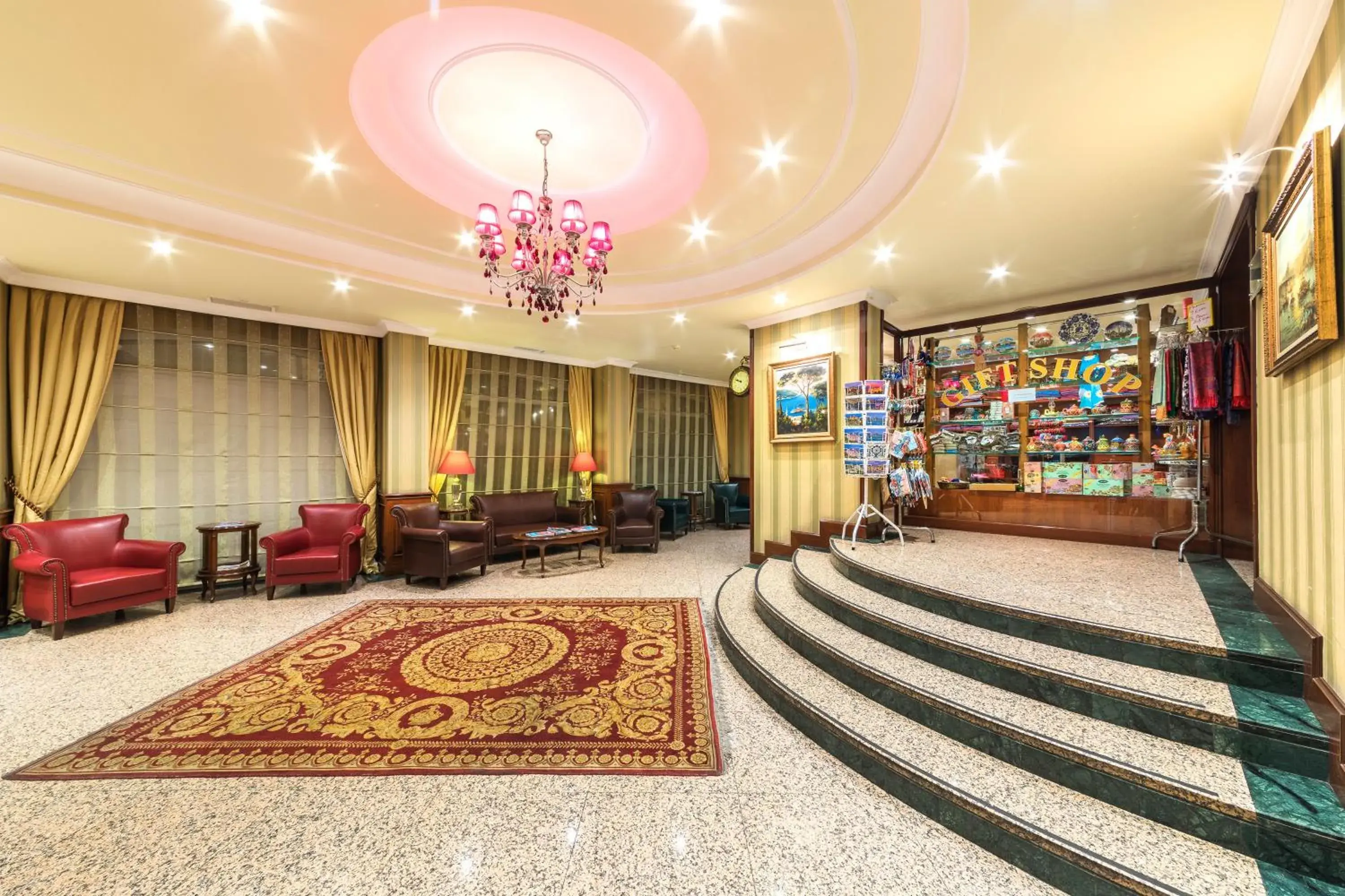 Lobby or reception in Grand Yavuz Hotel Sultanahmet Lobby or reception in Grand Yavuz Hotel Sultanahmet