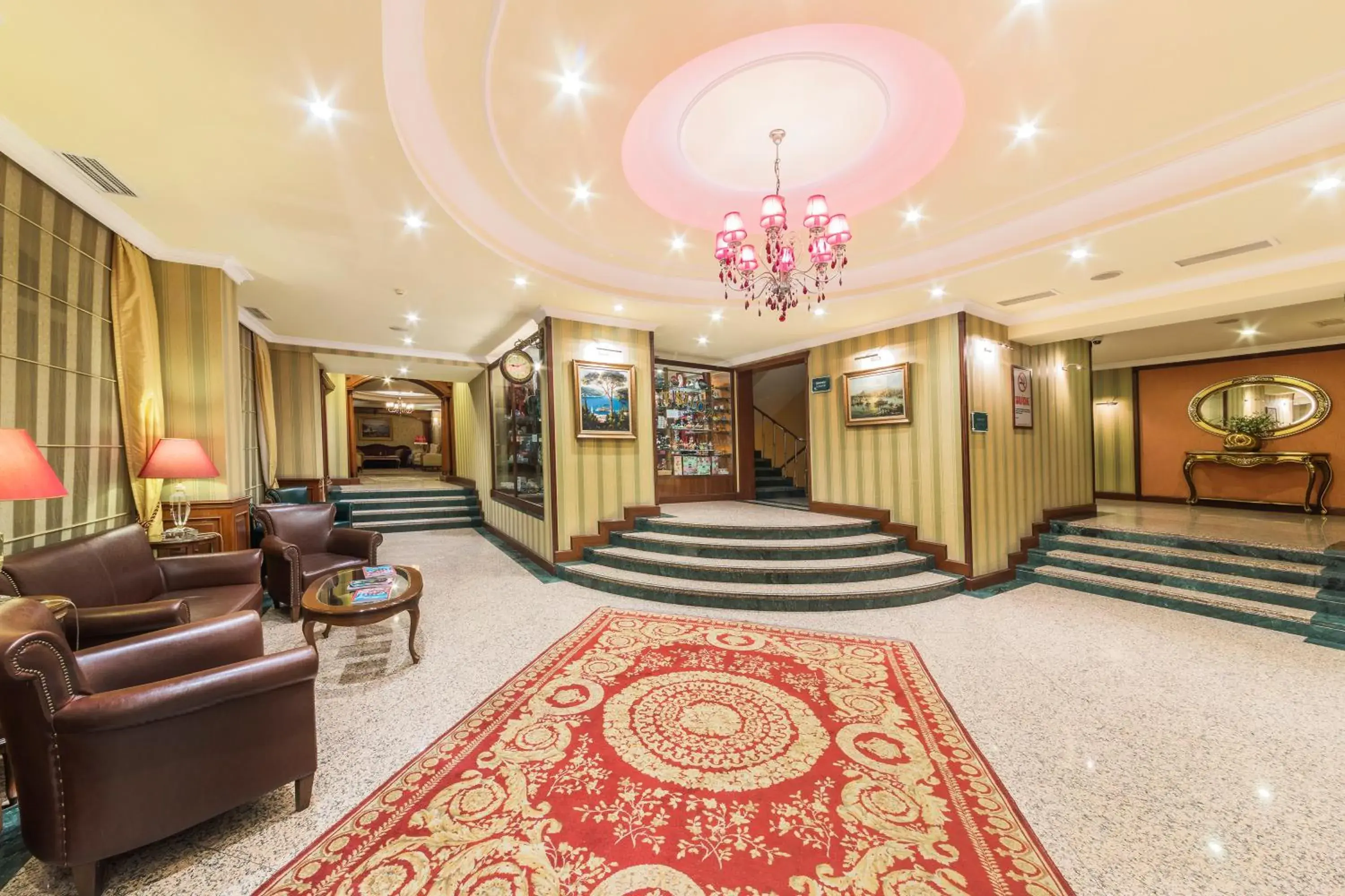 Lobby or reception in Grand Yavuz Hotel Sultanahmet Lobby or reception in Grand Yavuz Hotel Sultanahmet