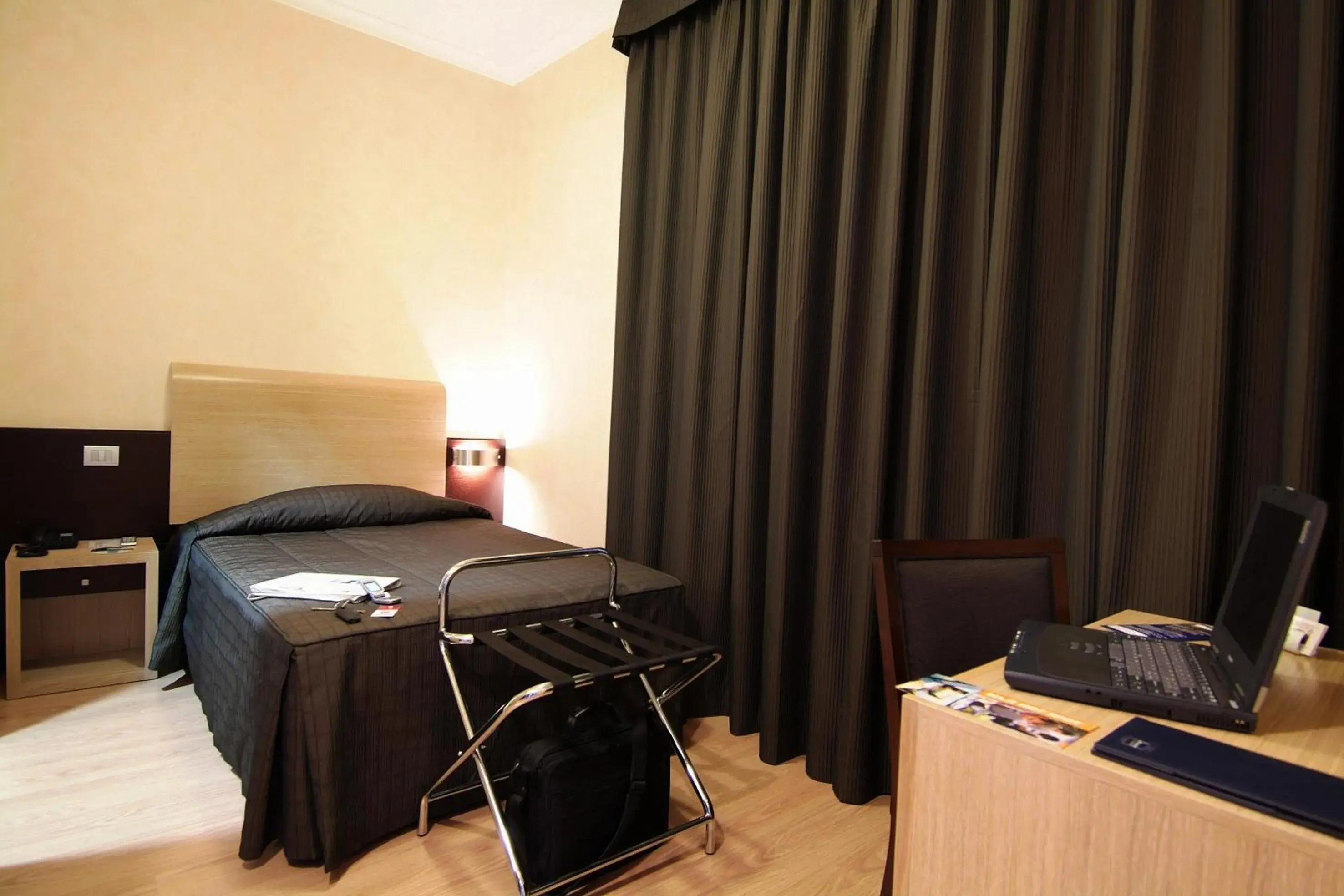 Bed in EH Rome Airport Euro House Hotels Bed in EH Rome Airport Euro House Hotels