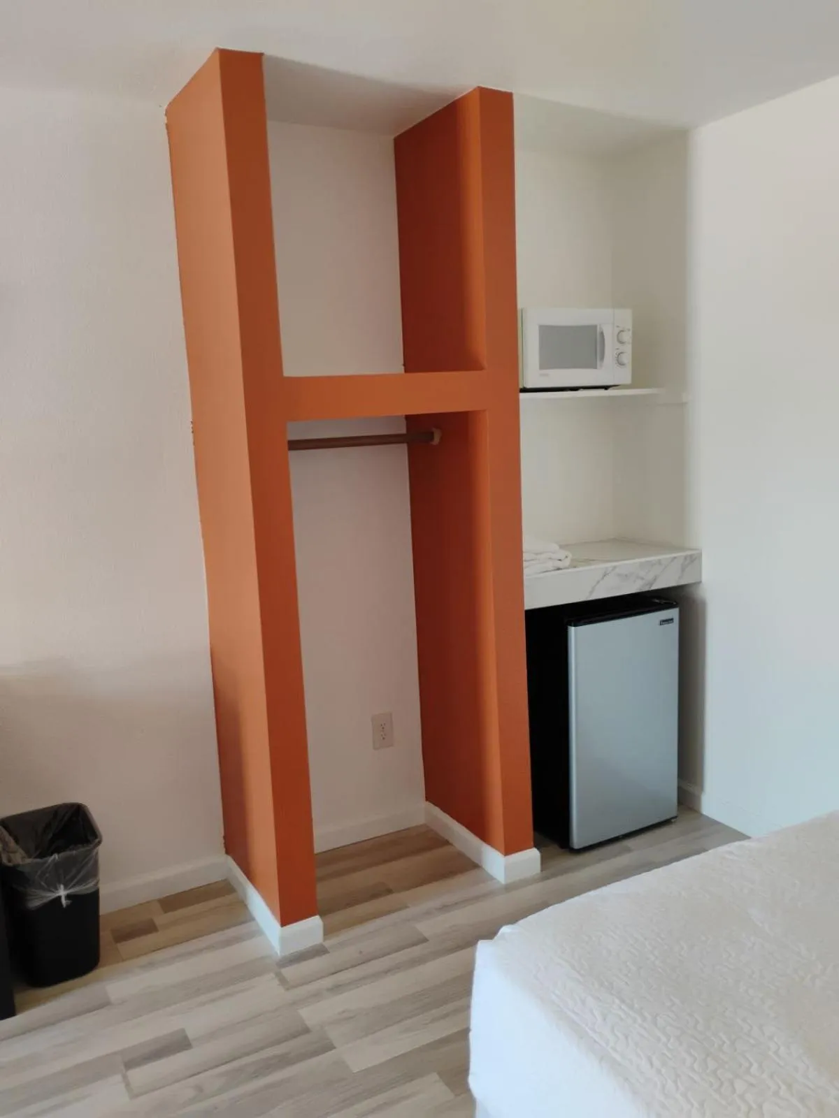 Kitchen or kitchenette in Cattlemen's Inn