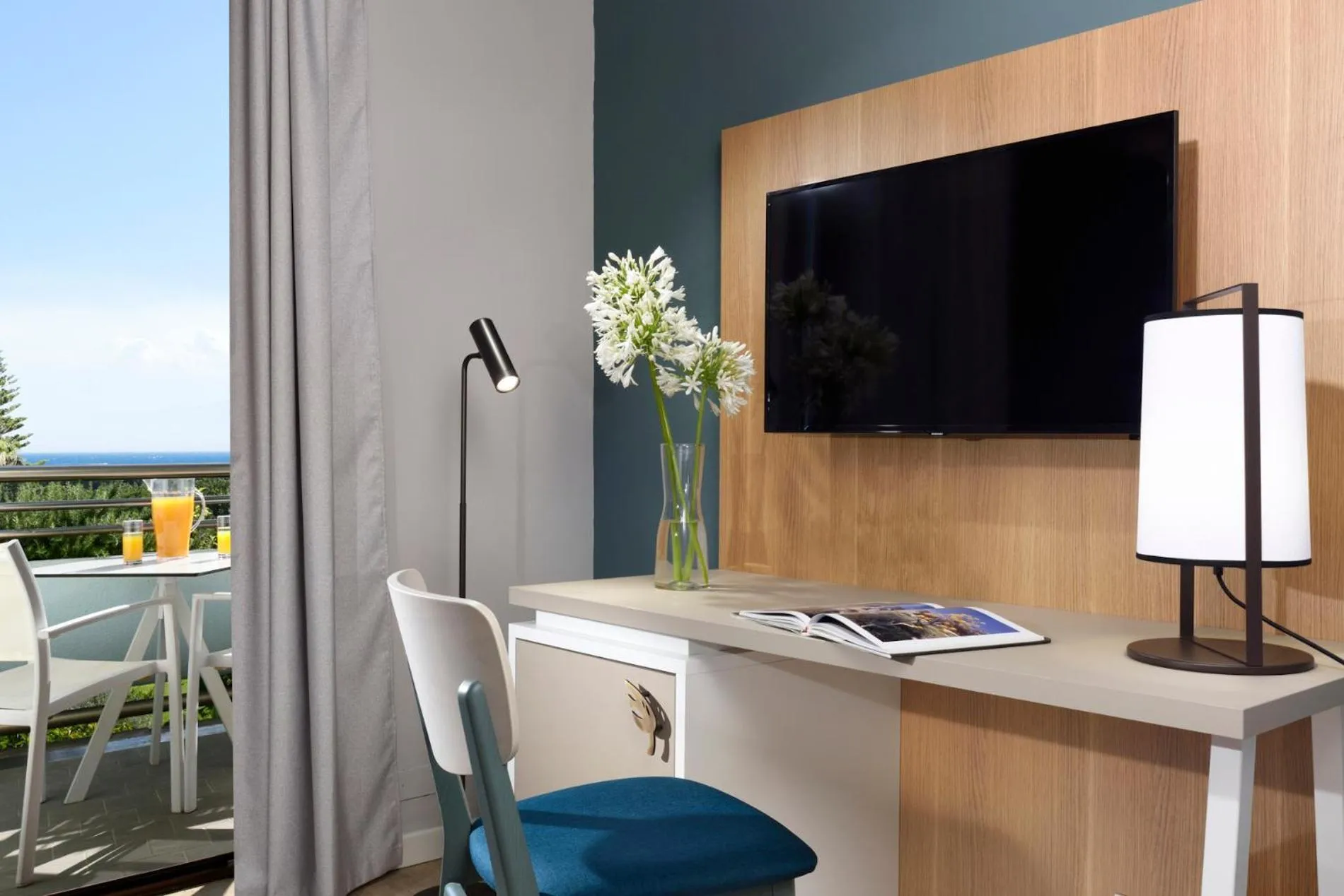 Balcony/Terrace in UNA Hotels Naxos Beach Sicilia