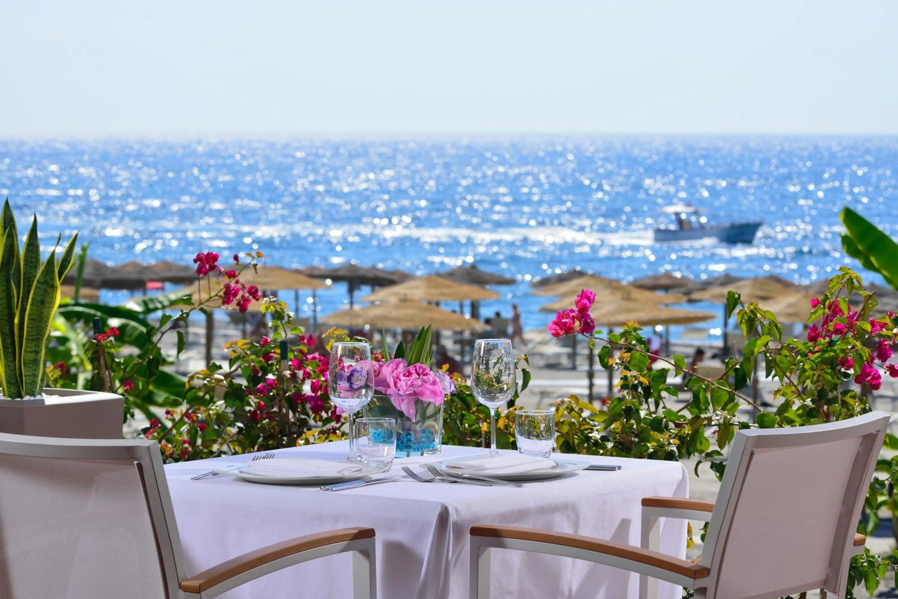 Restaurant/places to eat in UNA Hotels Naxos Beach Sicilia