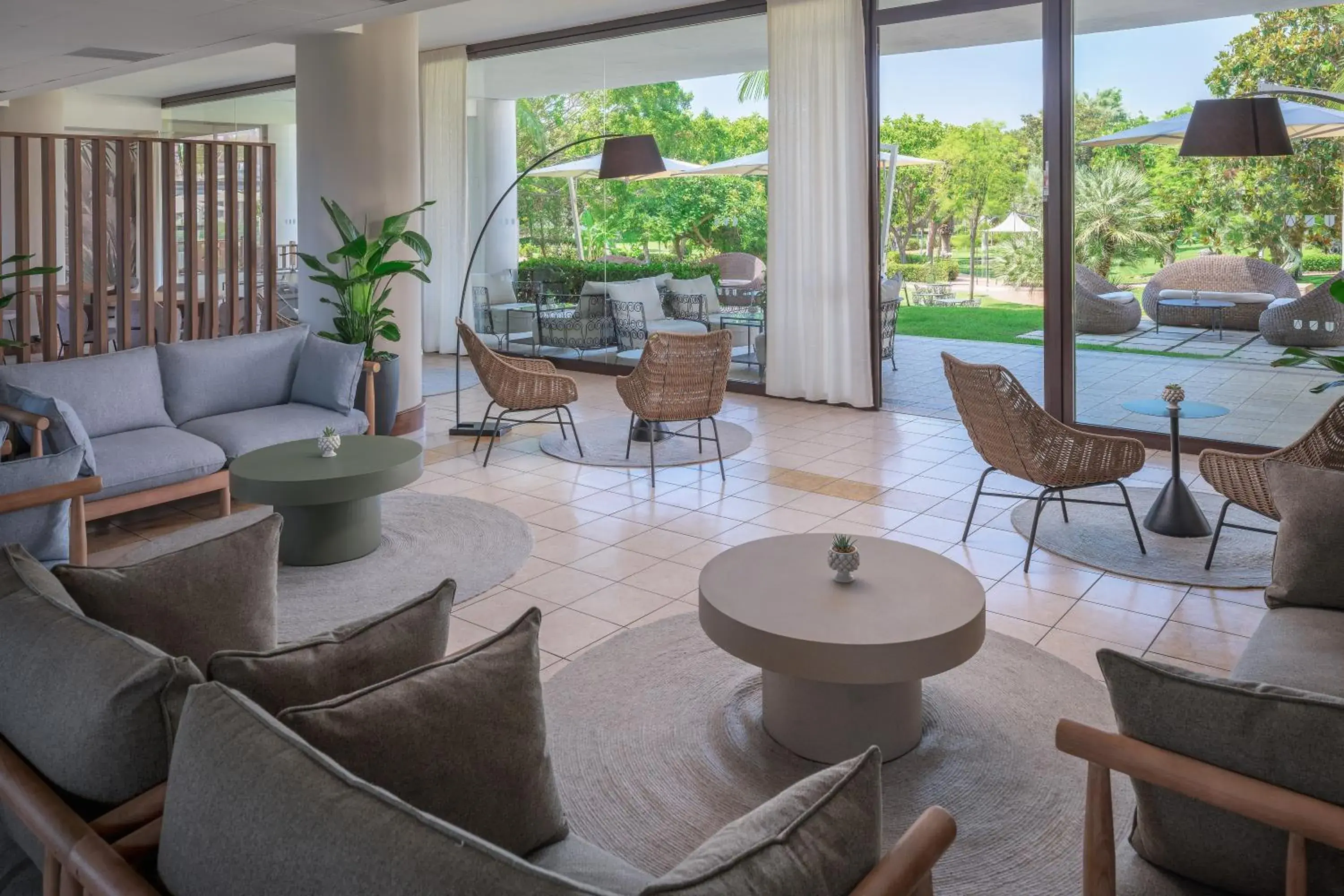 Lounge or bar in UNA Hotels Naxos Beach Sicilia Lounge or bar in UNA Hotels Naxos Beach Sicilia