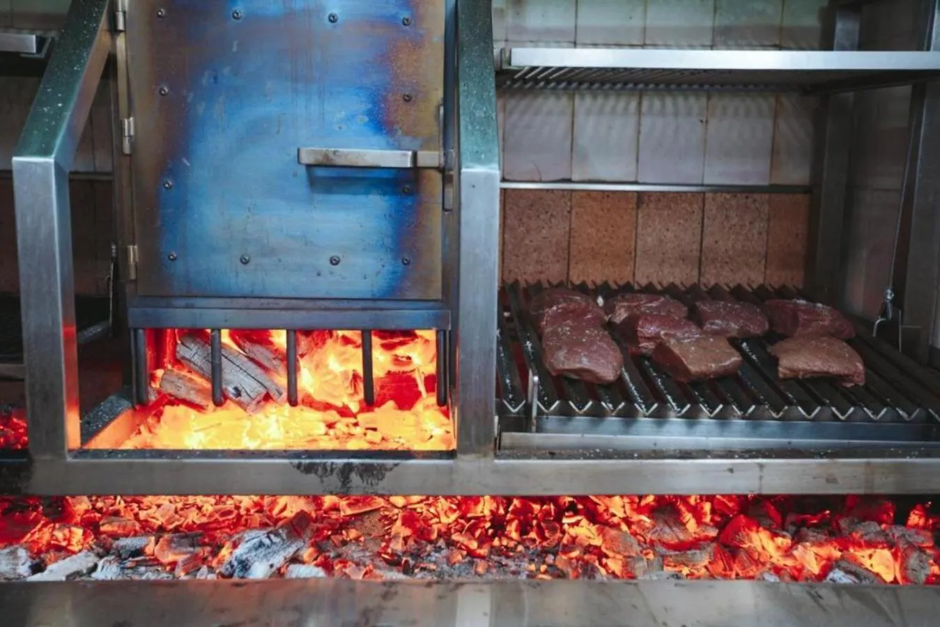 Restaurant/places to eat in Hotel Del Fiol