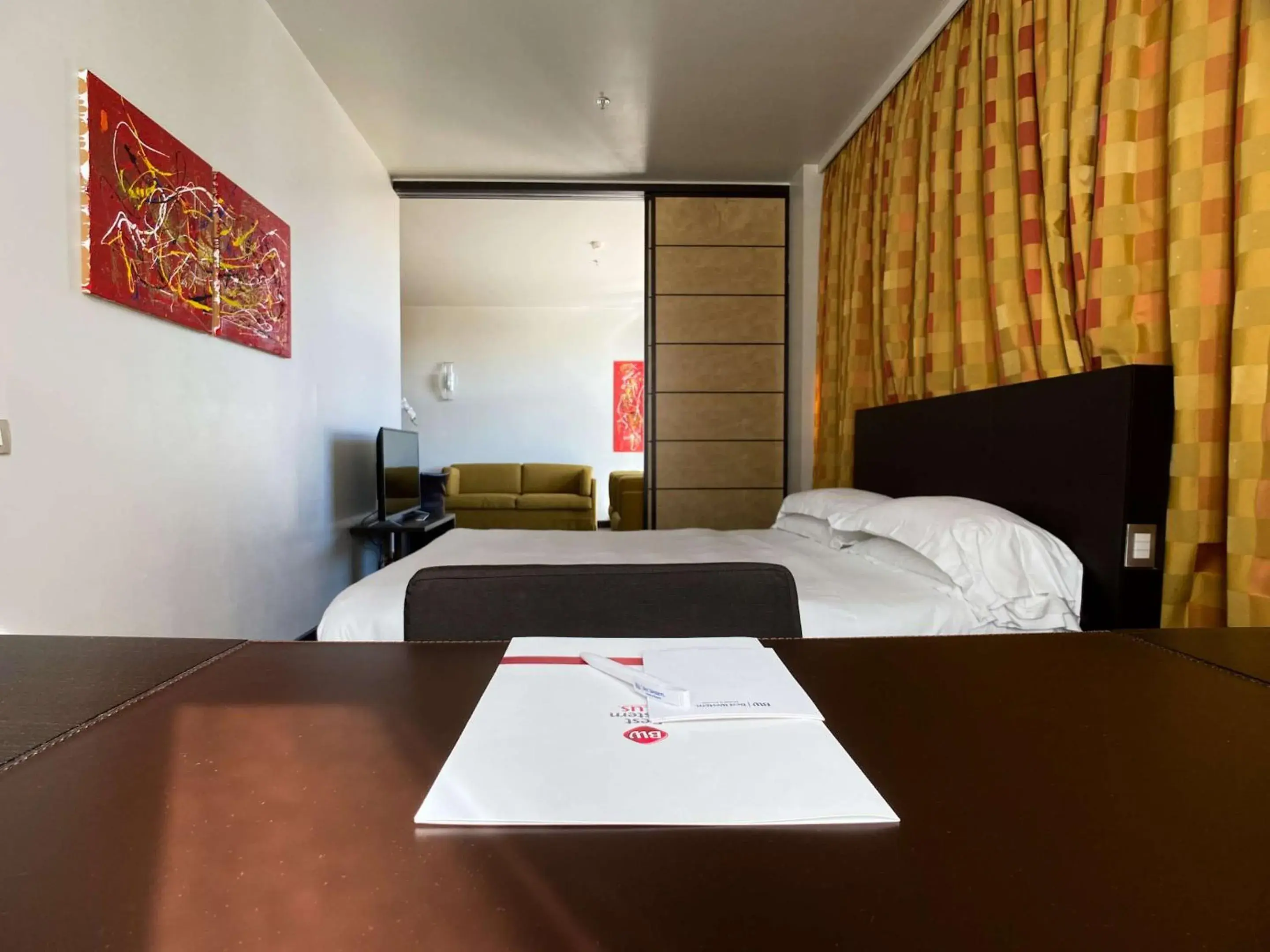 Photo of the whole room, Bed in Best Western Plus Hotel Le Favaglie Photo of the whole room, Bed in Best Western Plus Hotel Le Favaglie