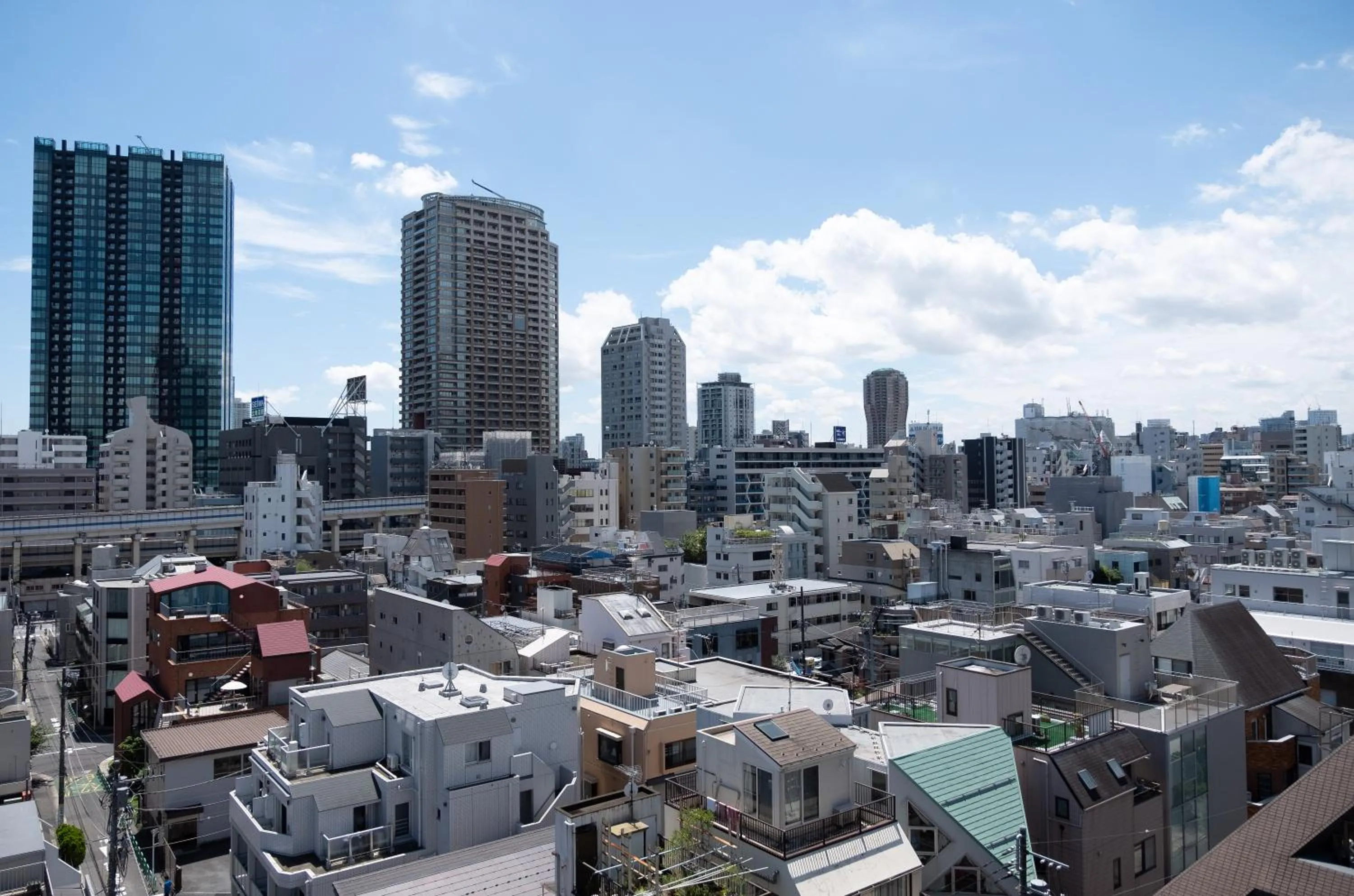 View (from property/room) in Ken's Place麻布East