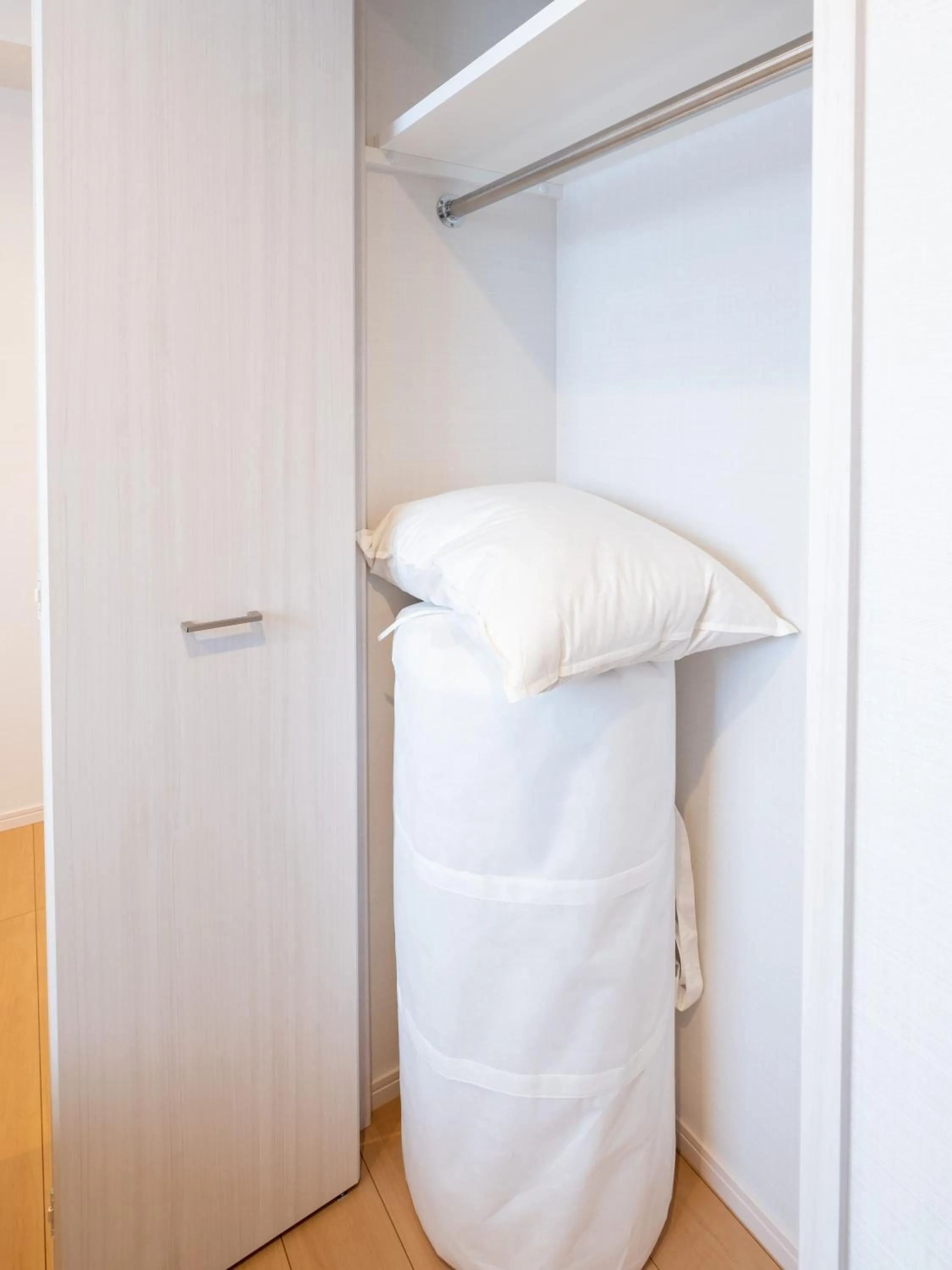 storage, Bed in Ken's Place麻布East