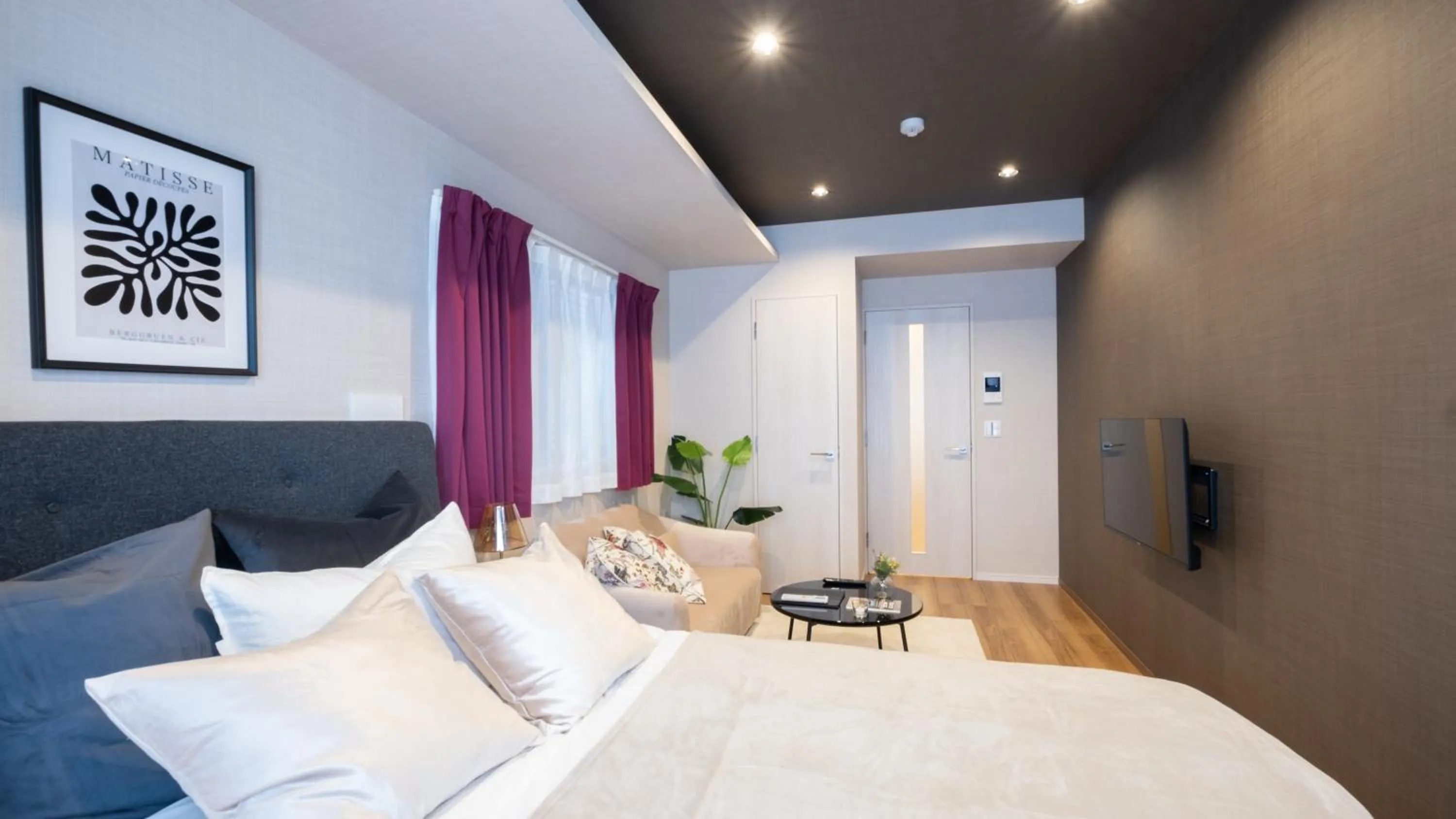 Bed in Ken's Place麻布East