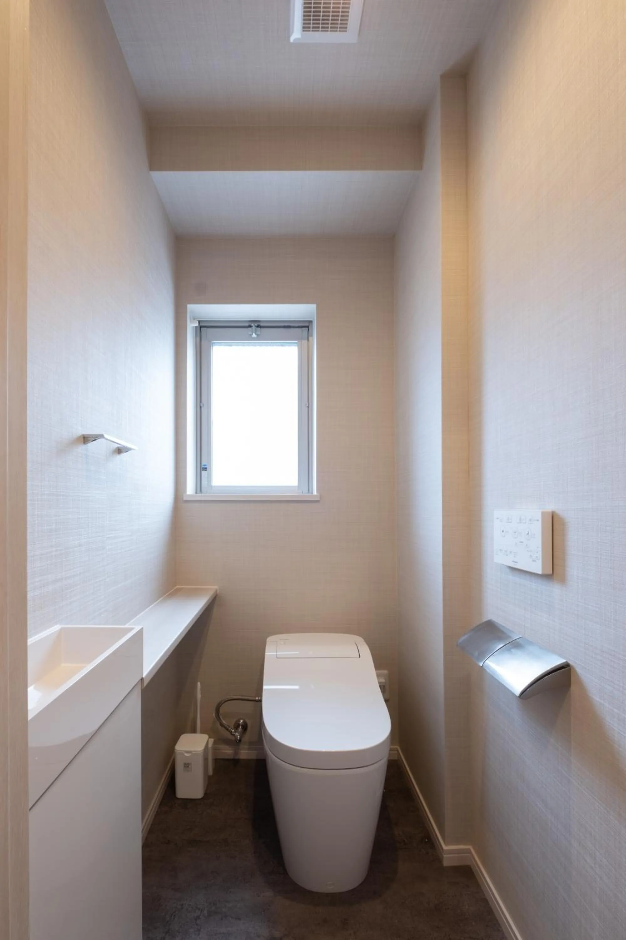 Bathroom in Ken's Place麻布East