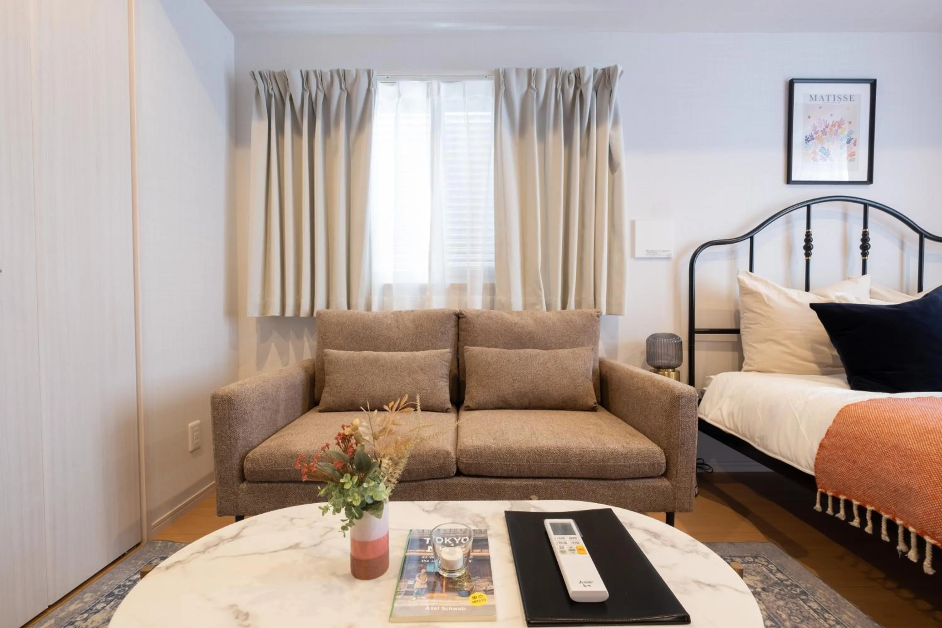 Bed in Ken's Place麻布East