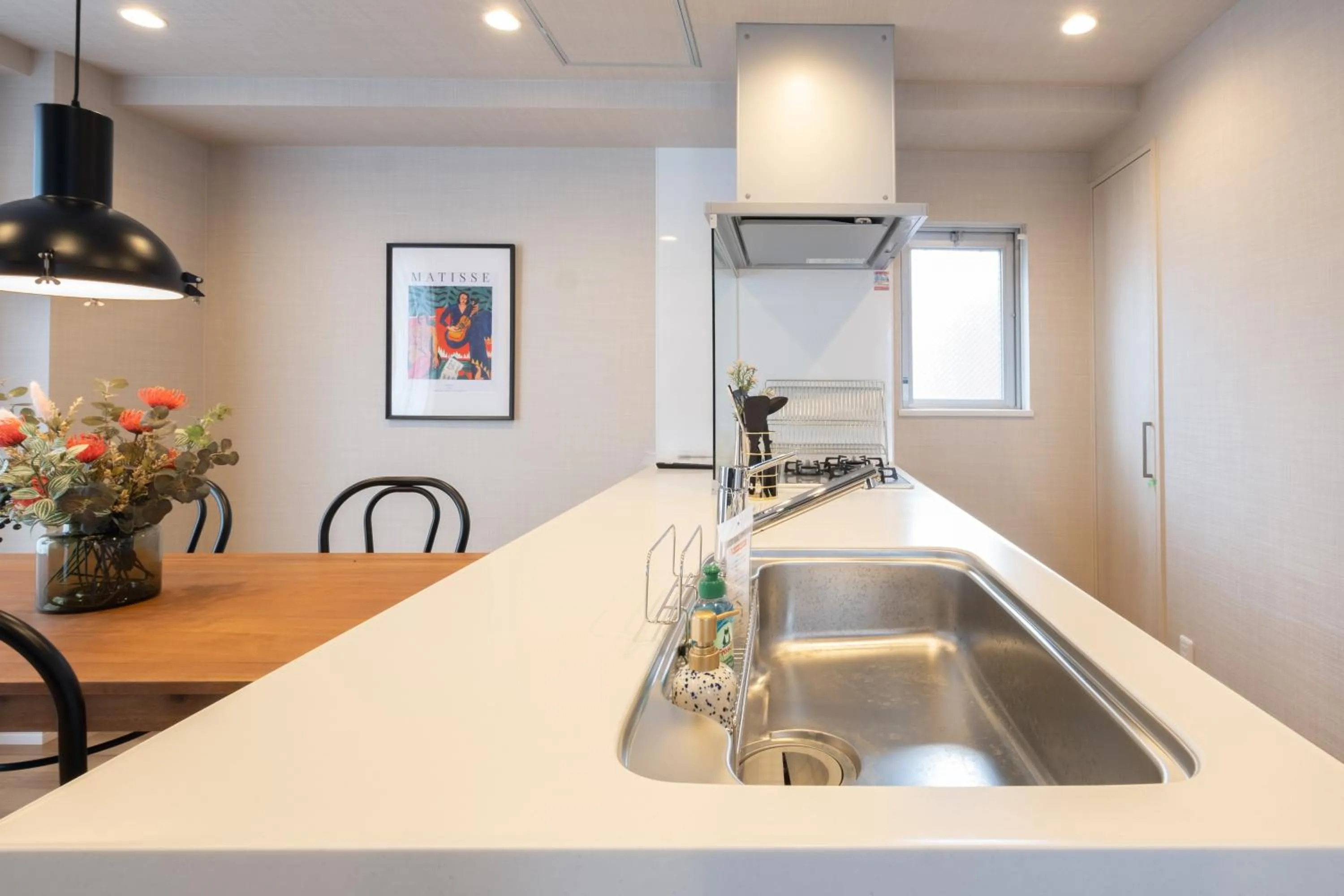 Kitchen or kitchenette in Ken's Place麻布East
