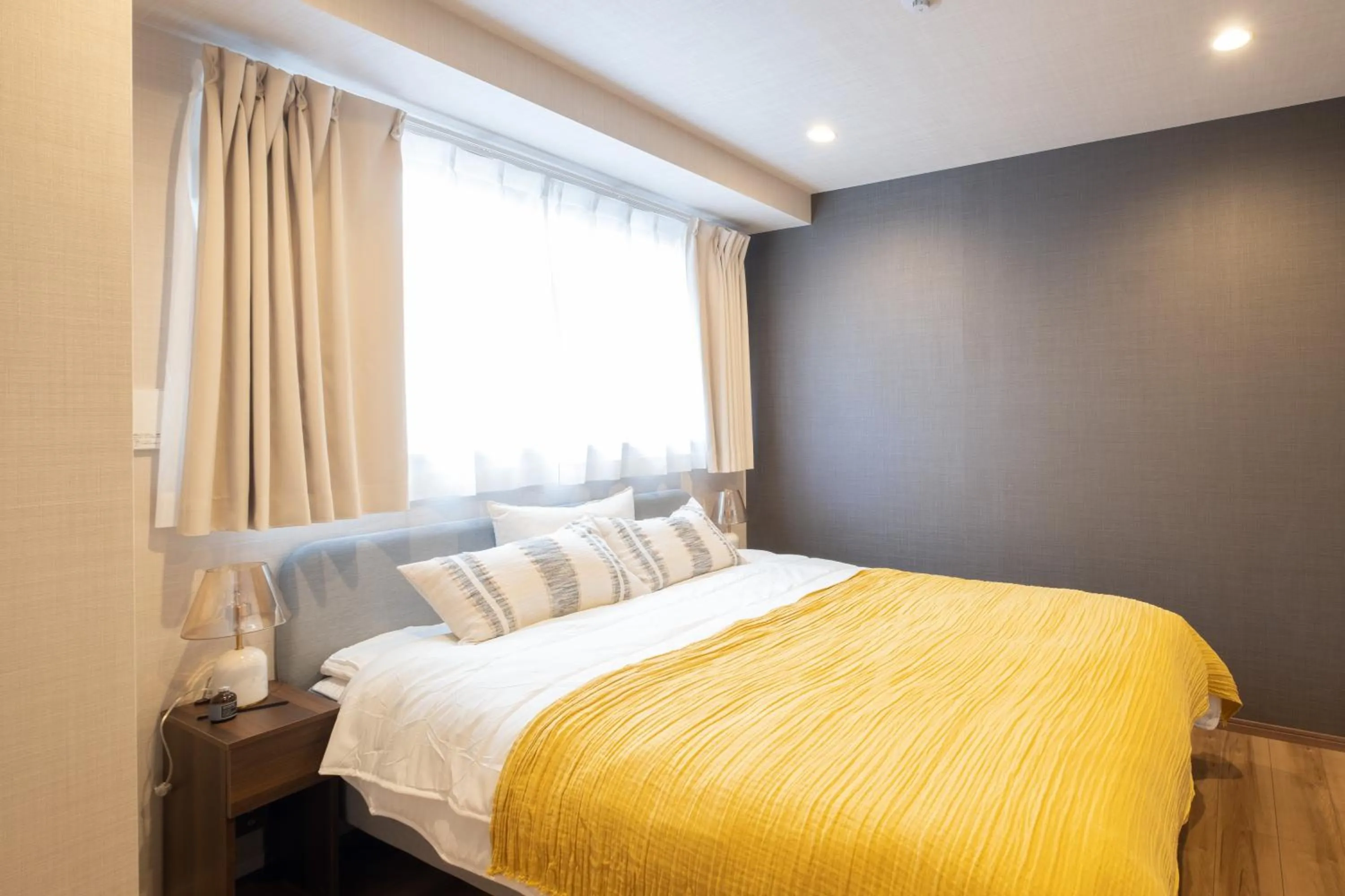 Bedroom, Bed in Ken's Place麻布East