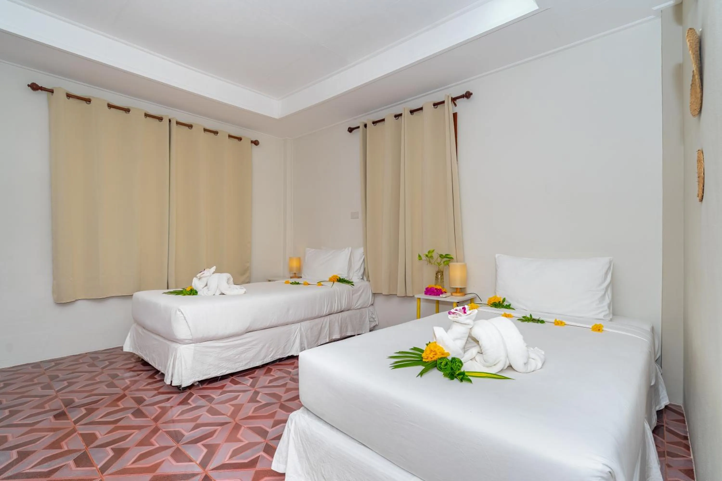 Bedroom, Bed in Lanta Beachfront Resort