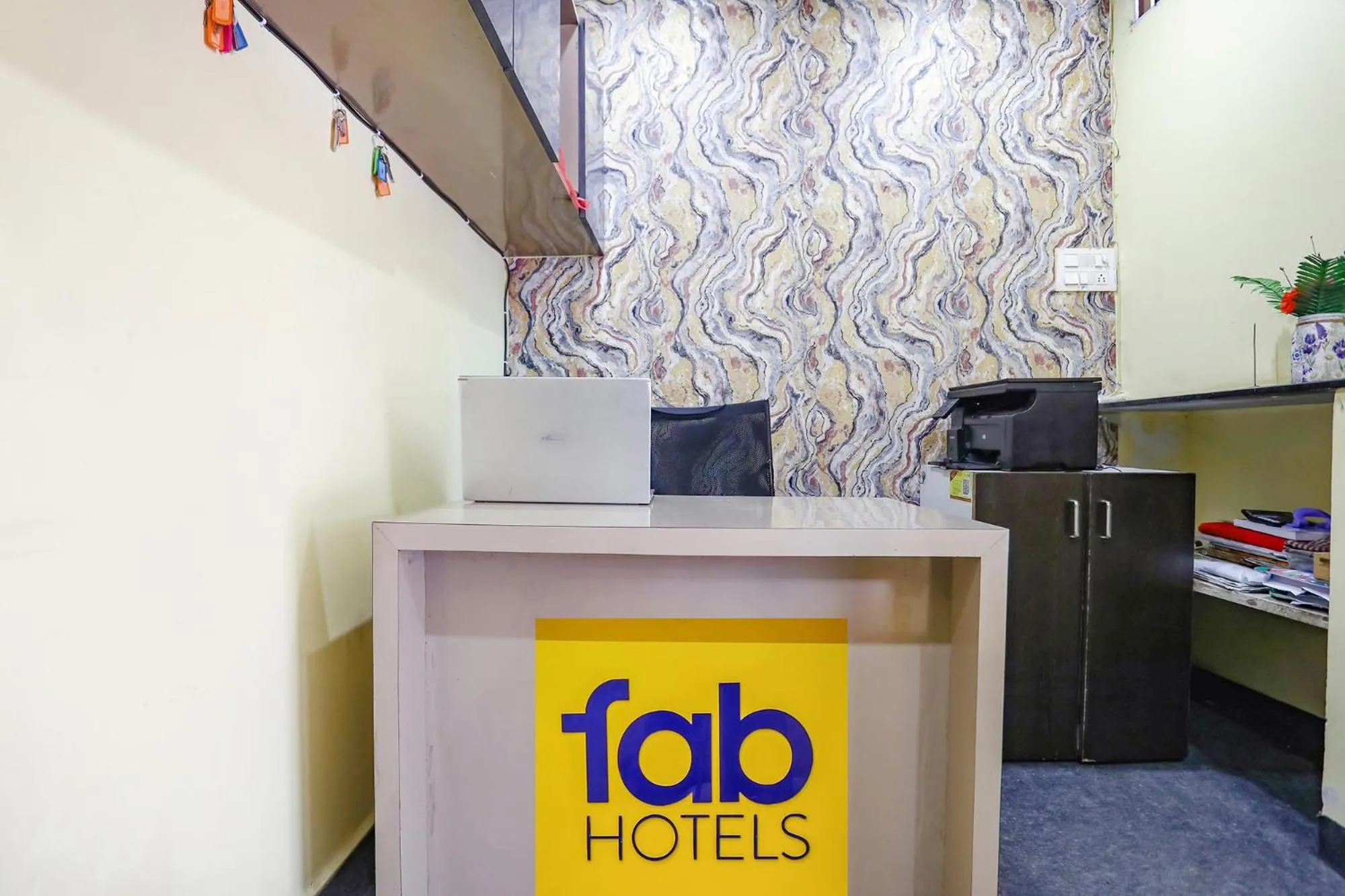 Lobby or reception in FabHotel New Shraddha Inn - Nr Airport Colony