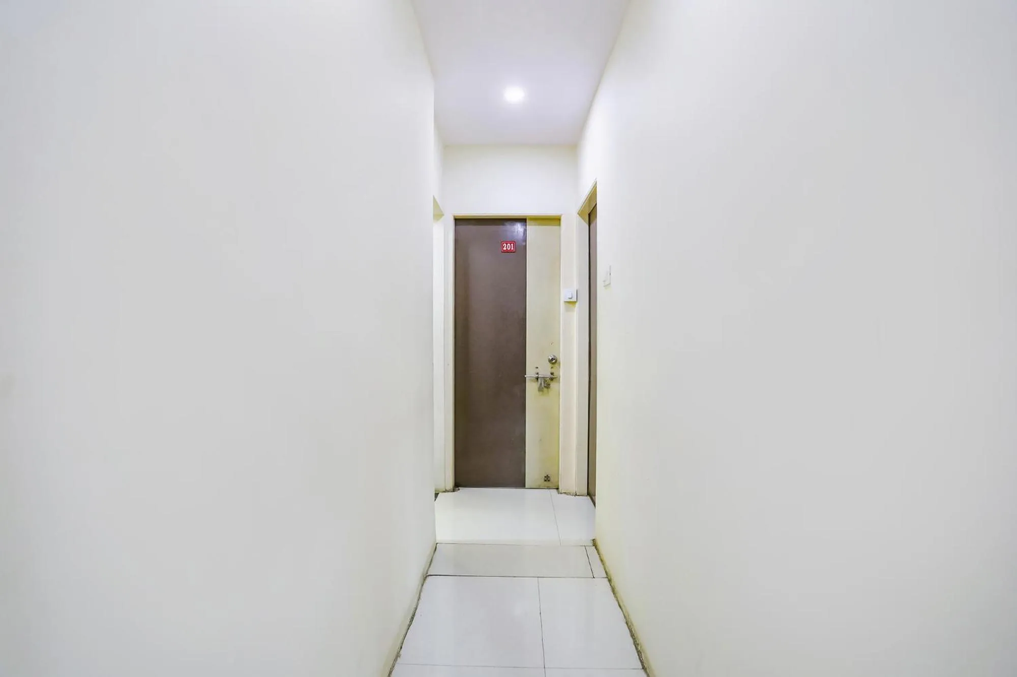 Lobby or reception in FabHotel New Shraddha Inn - Nr Airport Colony