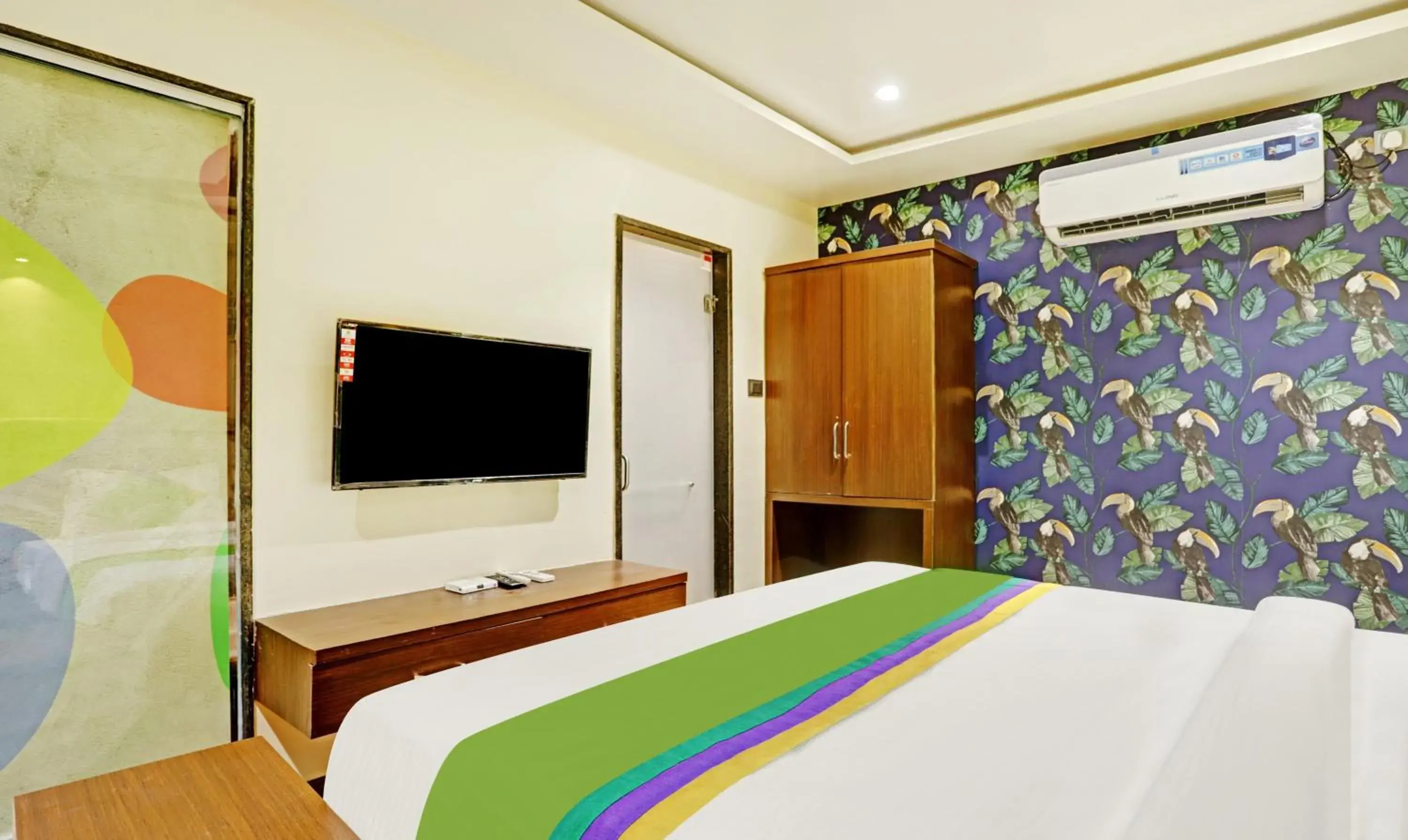 Bedroom, Bed in Treebo Risha Bedroom, Bed in Treebo Risha