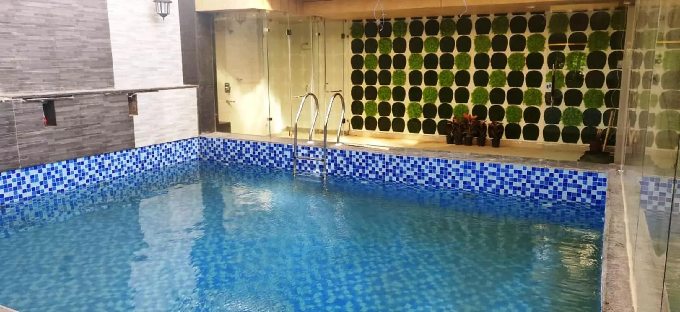 Pool view in Hotel Sakura by Maps Pool view in Hotel Sakura by Maps