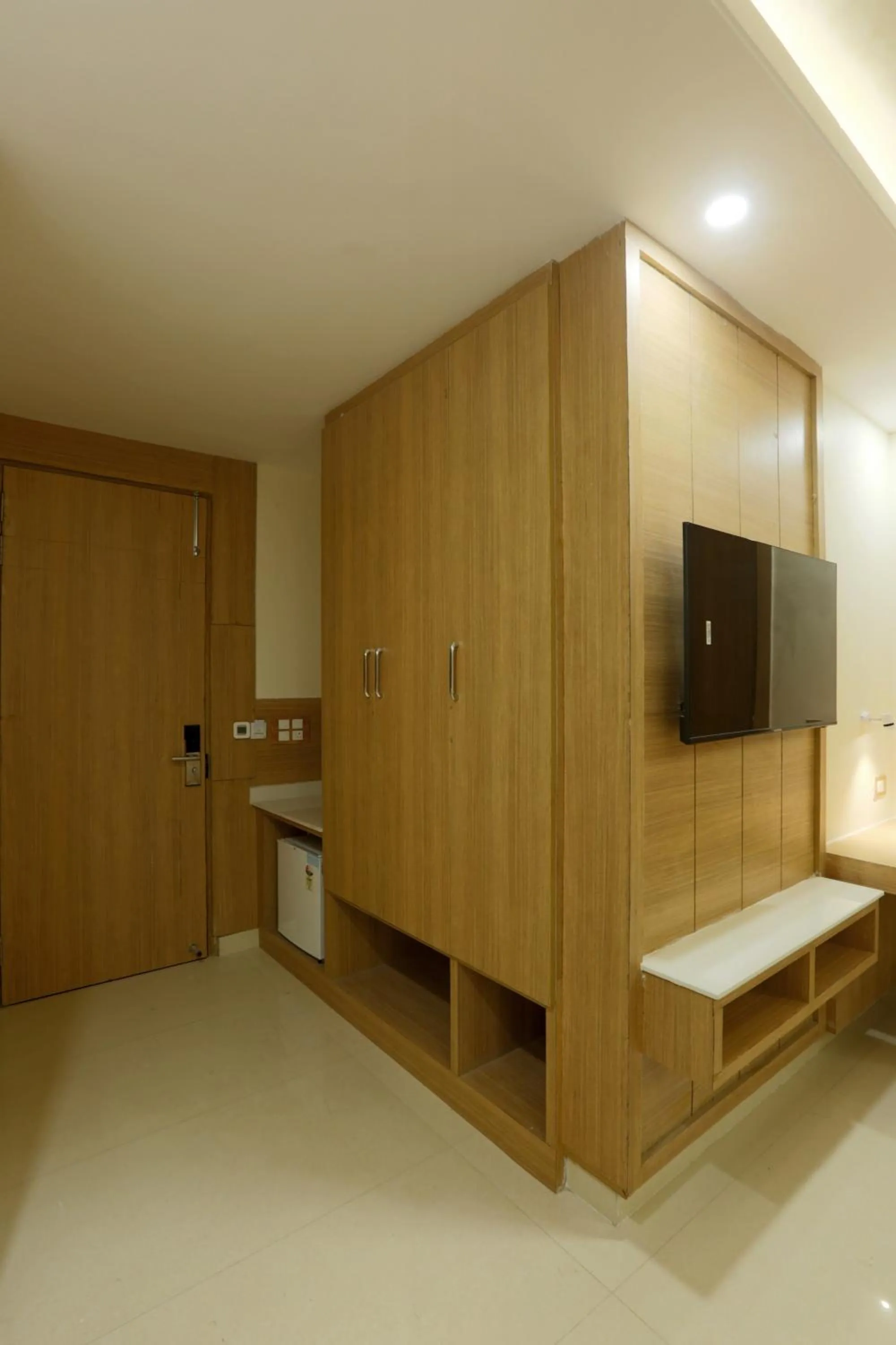 TV and multimedia in Hotel Sakura by Maps