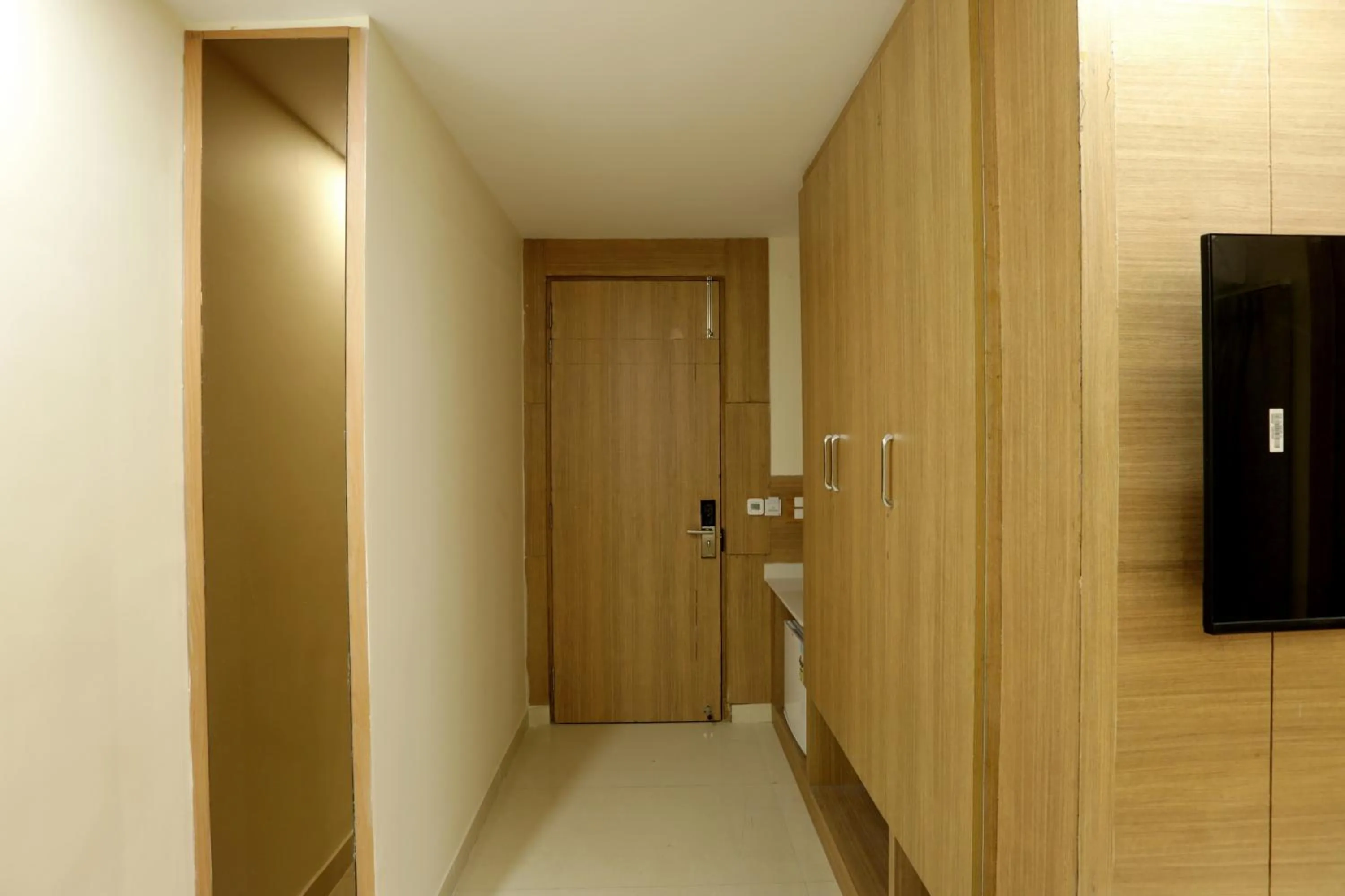 TV and multimedia in Hotel Sakura by Maps