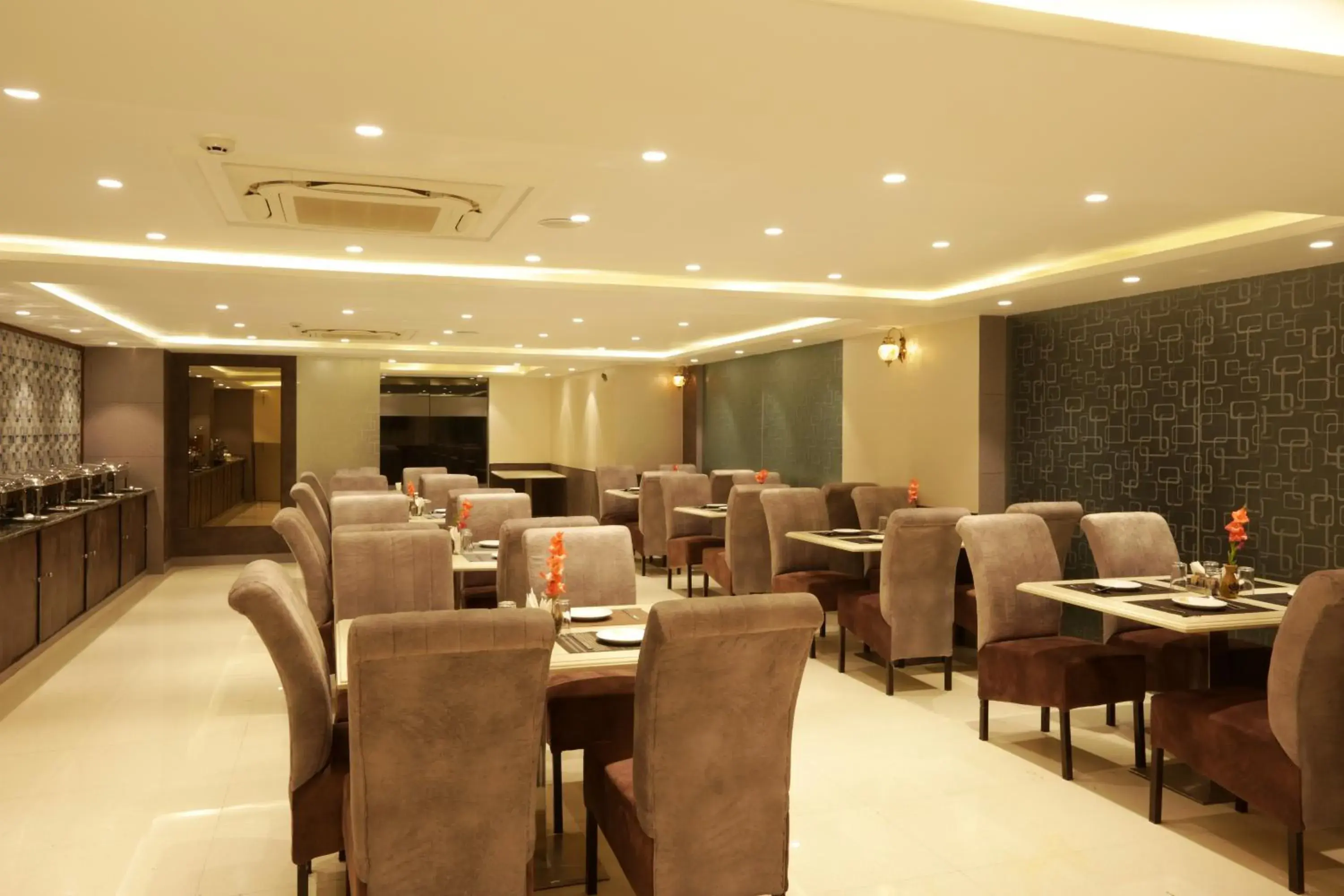 Restaurant/places to eat in Hotel Sakura by Maps Restaurant/places to eat in Hotel Sakura by Maps