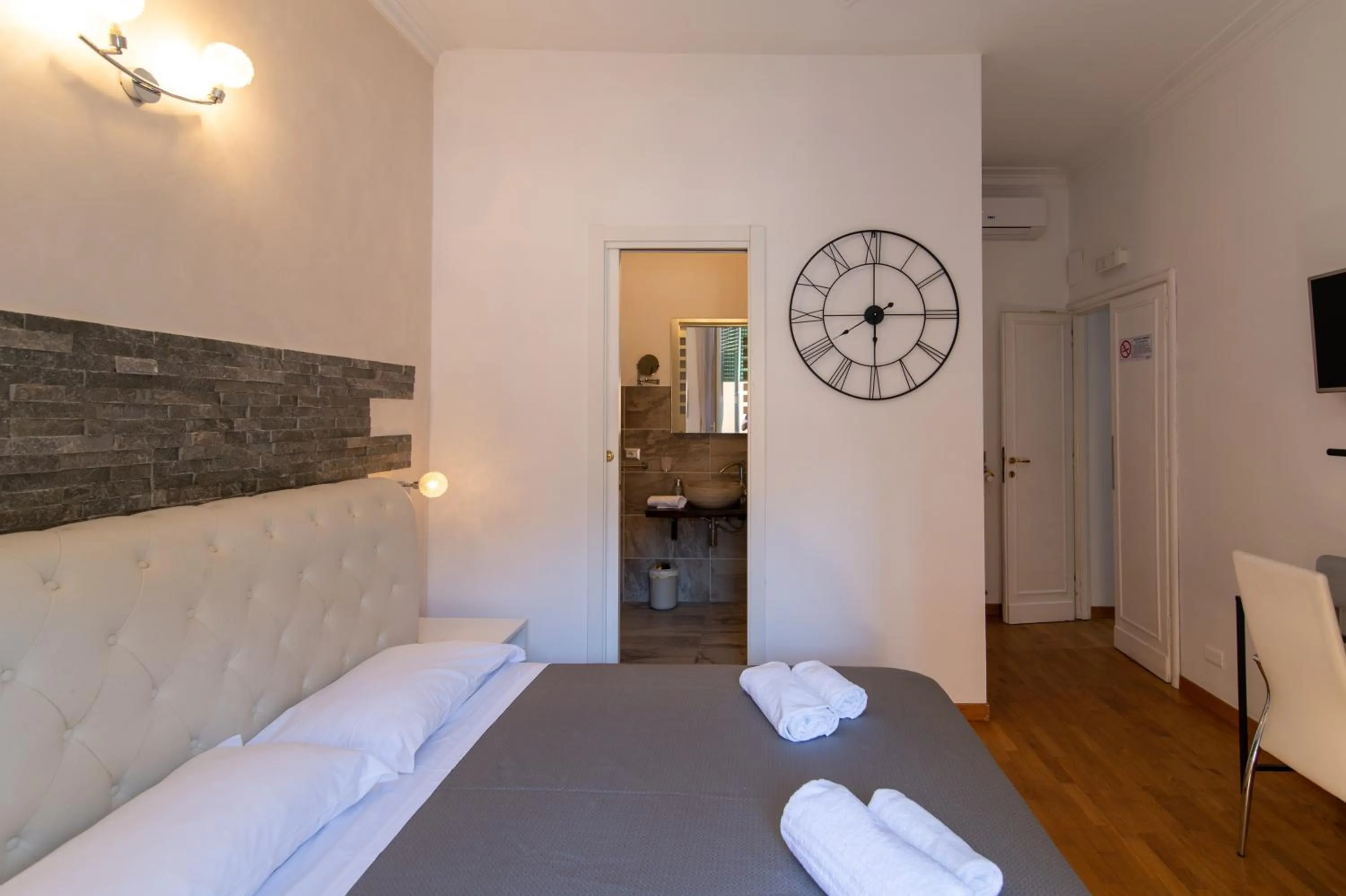 Bed in Exa Rooms - Prati