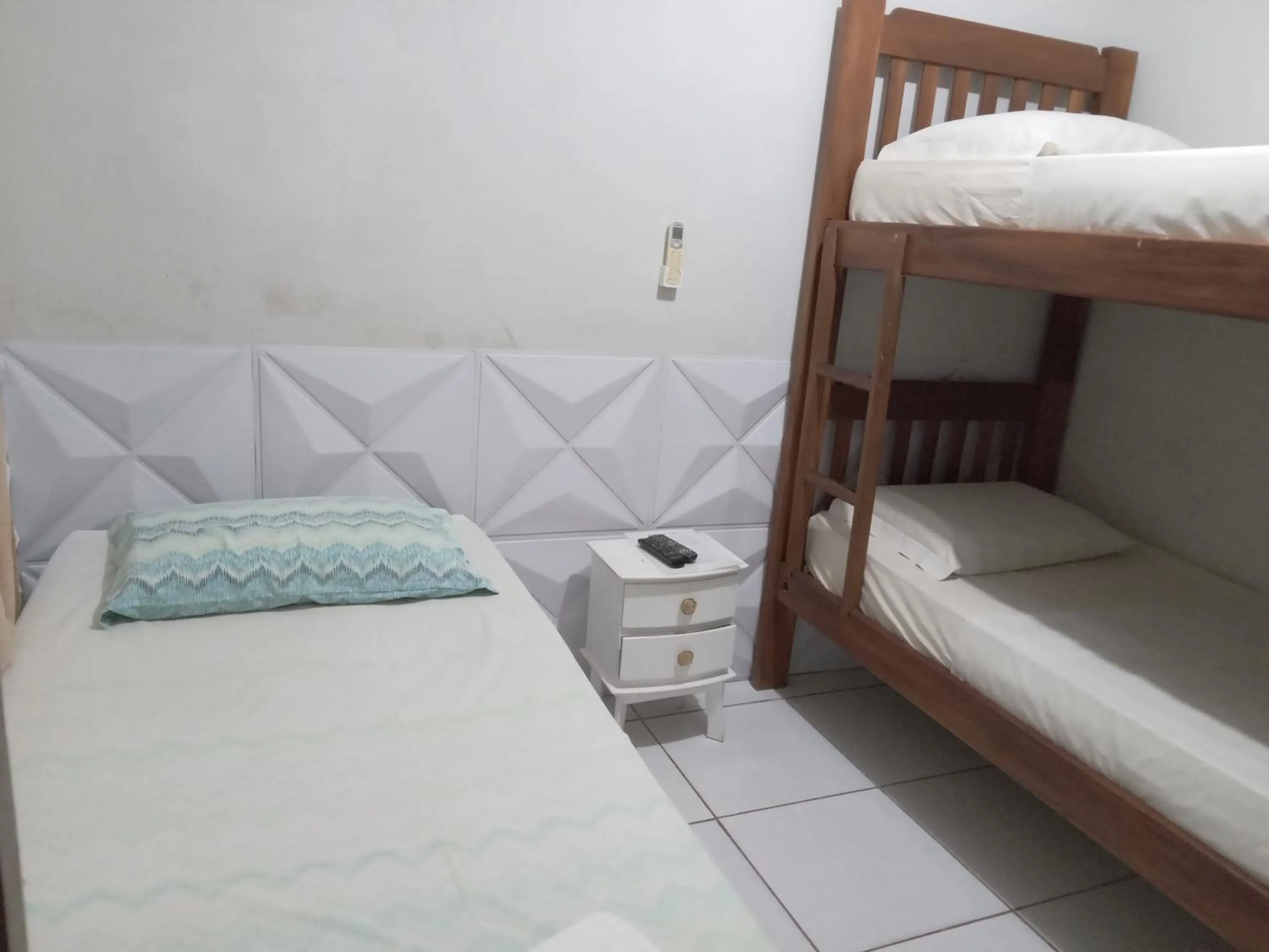 Photo of the whole room, Bed in Pousada Villas Colossos