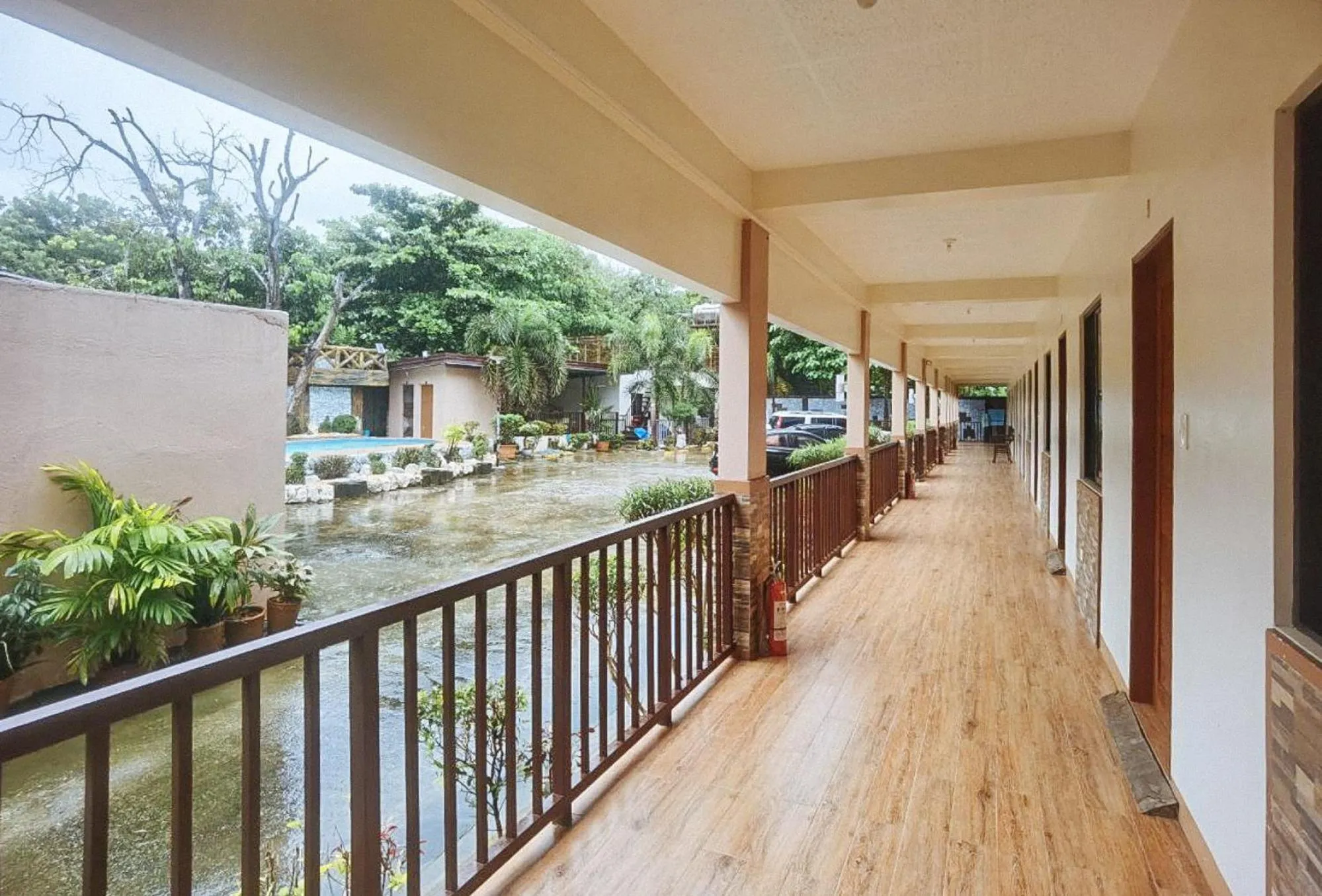 Balcony/Terrace in RedDoorz @ Los Ecijanos Inn Pangasinan