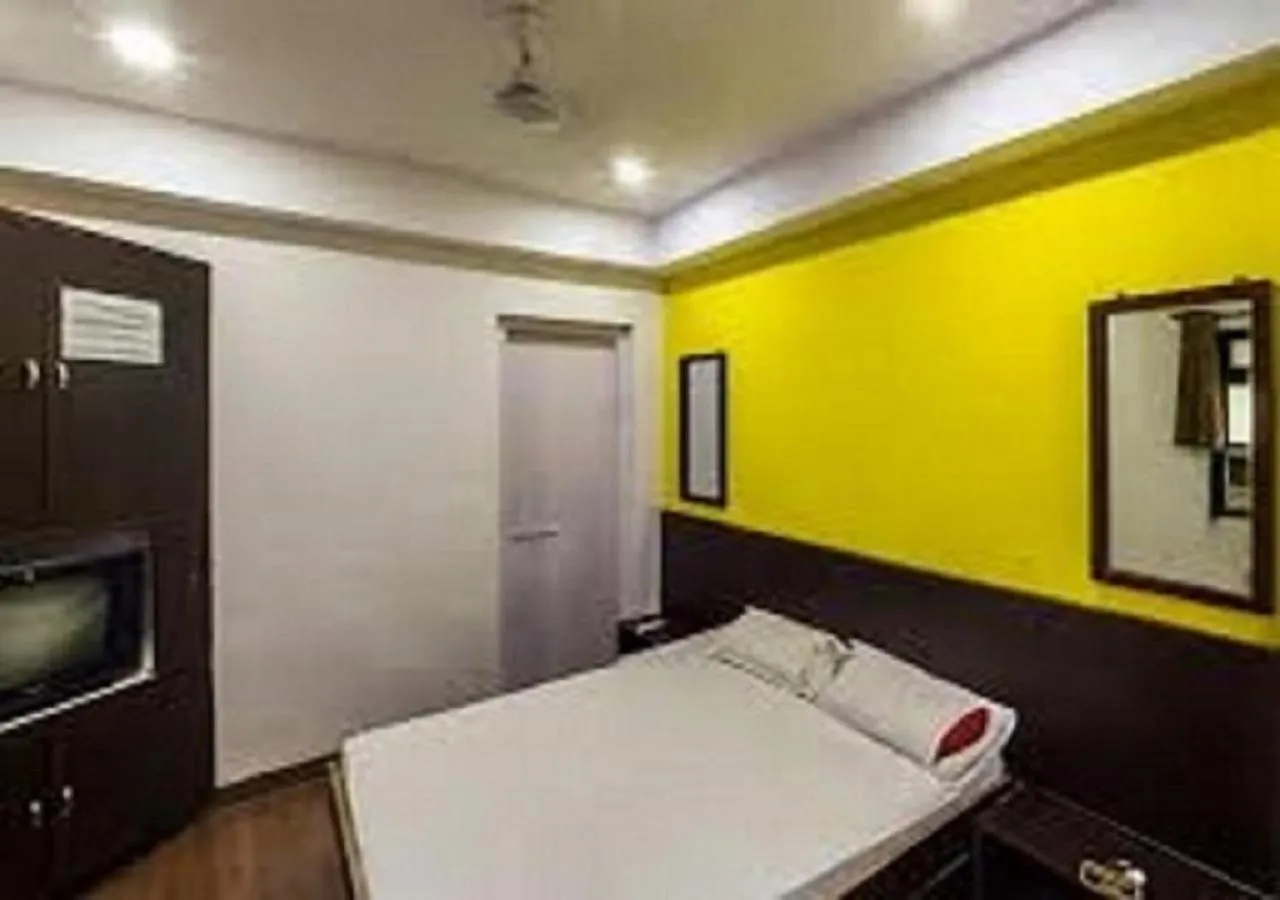 Bed in Hotel Geetanjali St Bus Stand Panvel