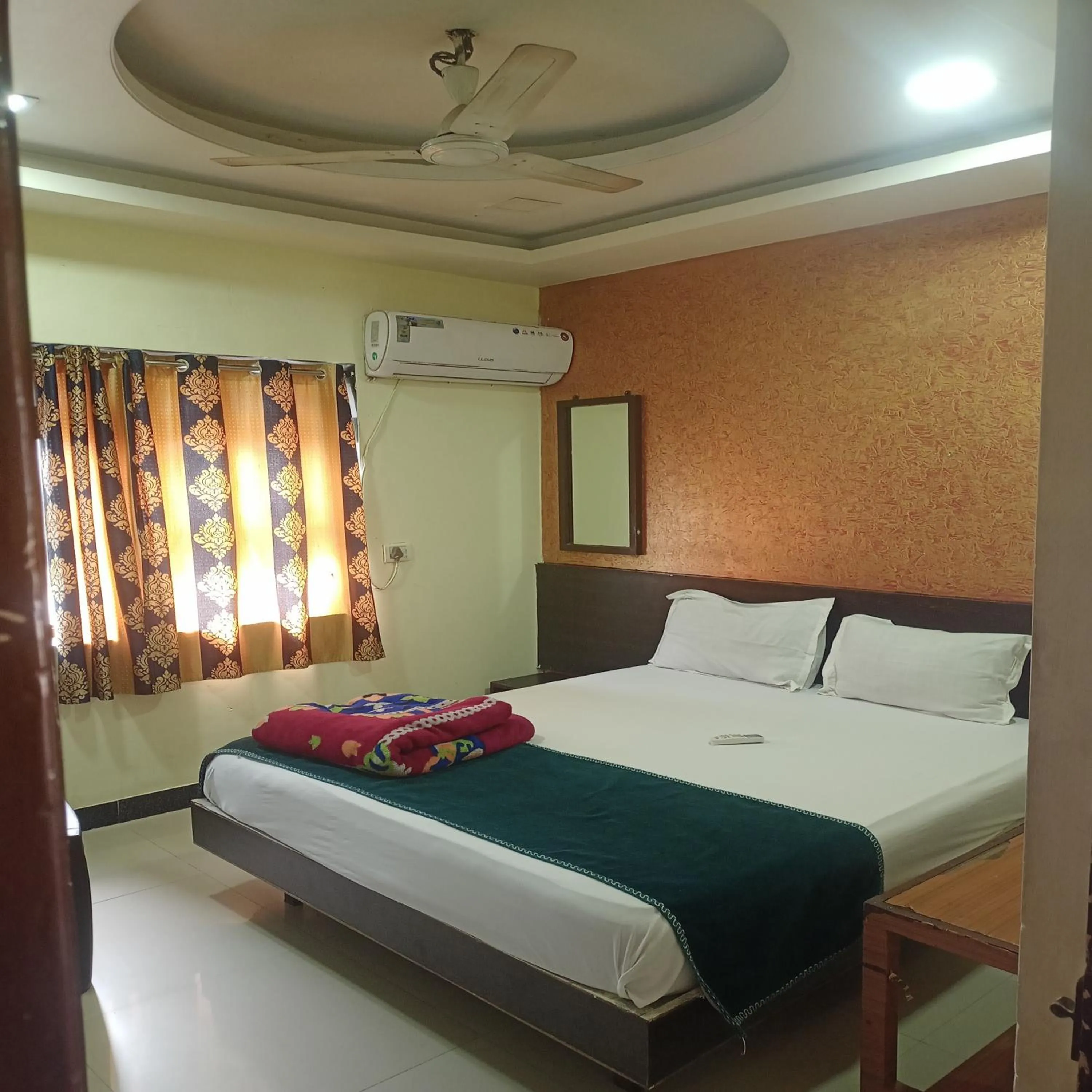 Bed in Hotel Geetanjali St Bus Stand Panvel