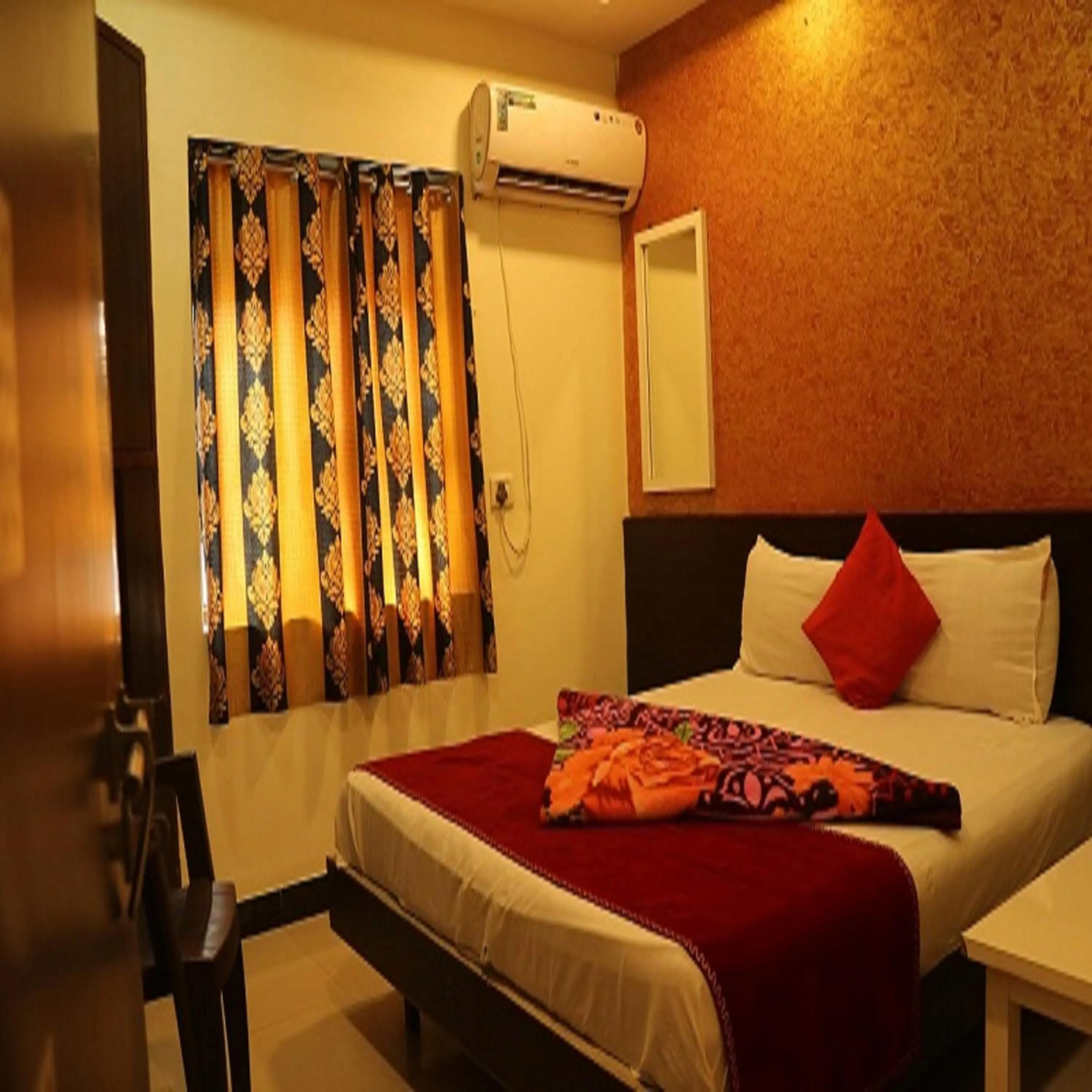 Bed in Hotel Geetanjali St Bus Stand Panvel