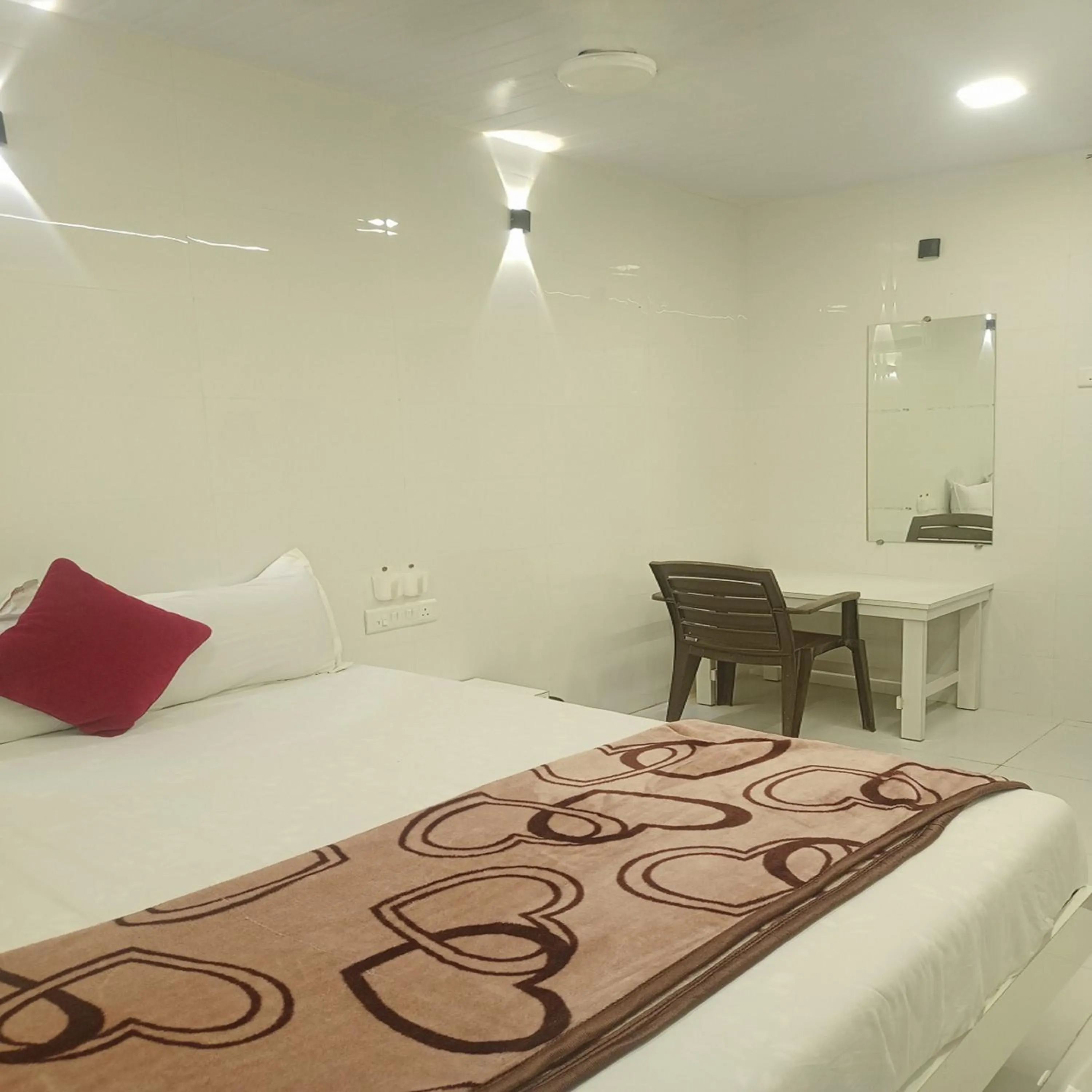 Bed in Hotel Geetanjali St Bus Stand Panvel