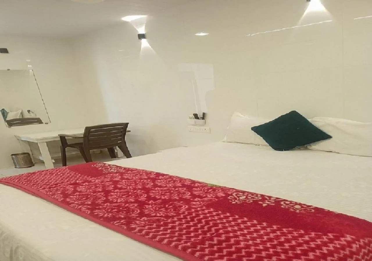 Bed in Hotel Geetanjali St Bus Stand Panvel
