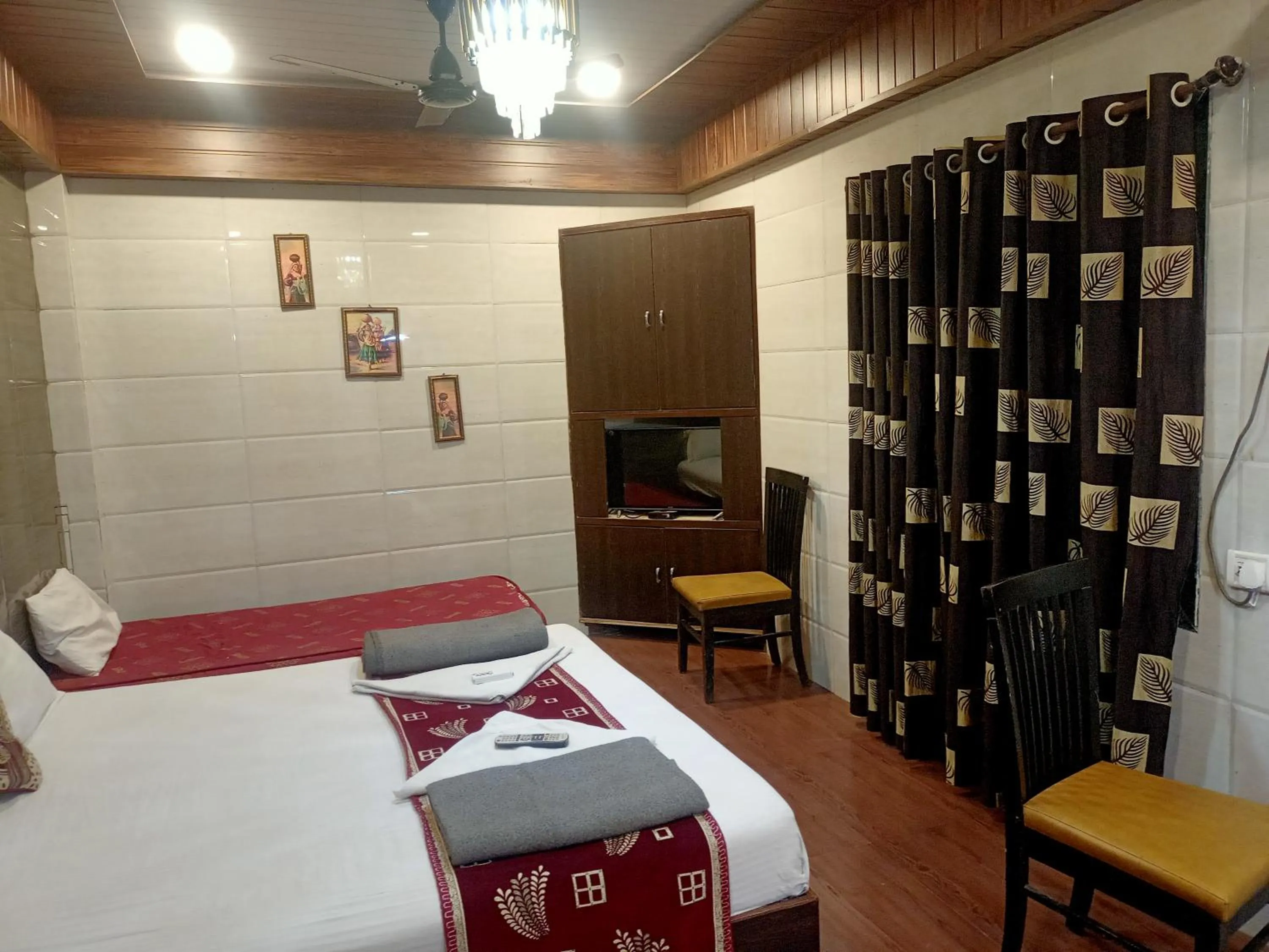 Bed in Hotel Geetanjali St Bus Stand Panvel