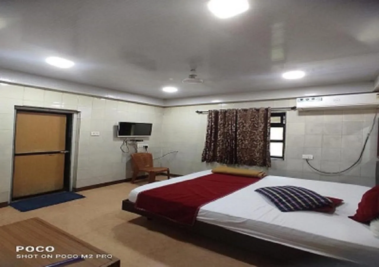 Shower in Hotel Geetanjali St Bus Stand Panvel