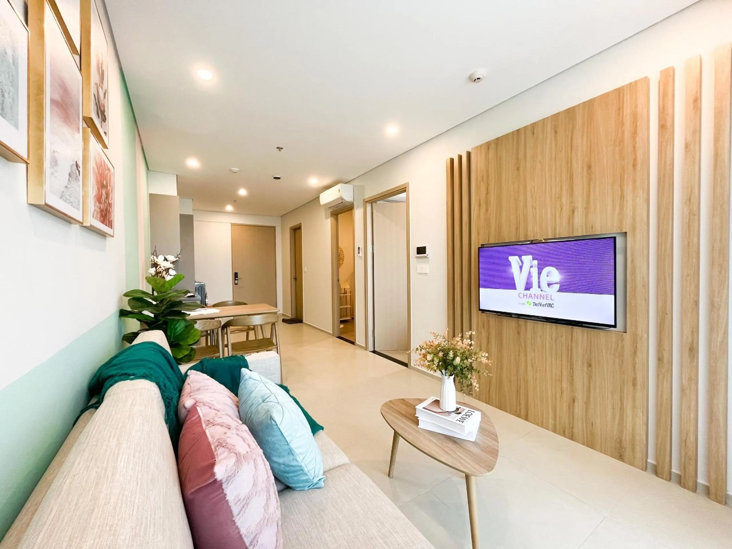 Communal lounge/ TV room in The Sóng Apartment Vũng Tàu - Mita House