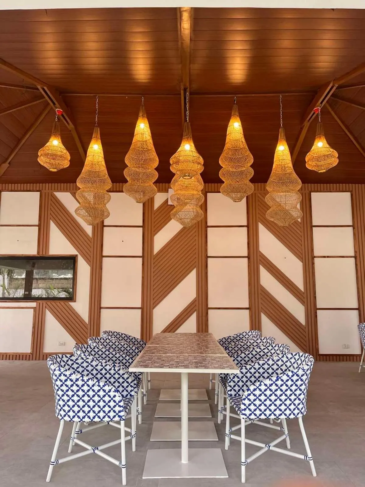 Restaurant/places to eat in 1521 Hotel & Spa