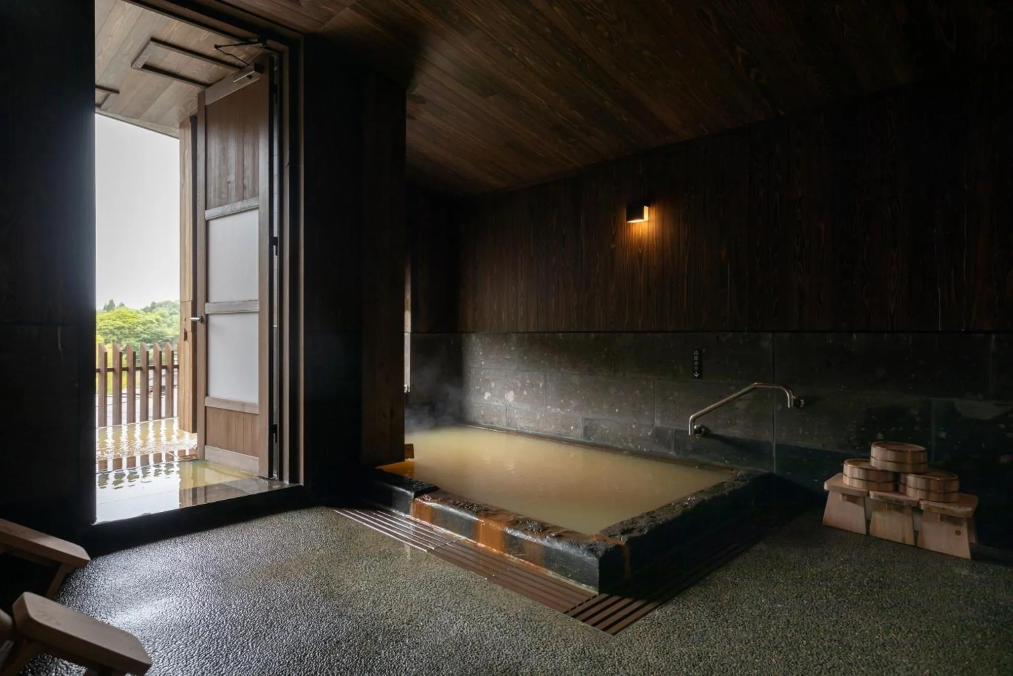 Hot Spring Bath, Bed in Ryokan Nanjoen