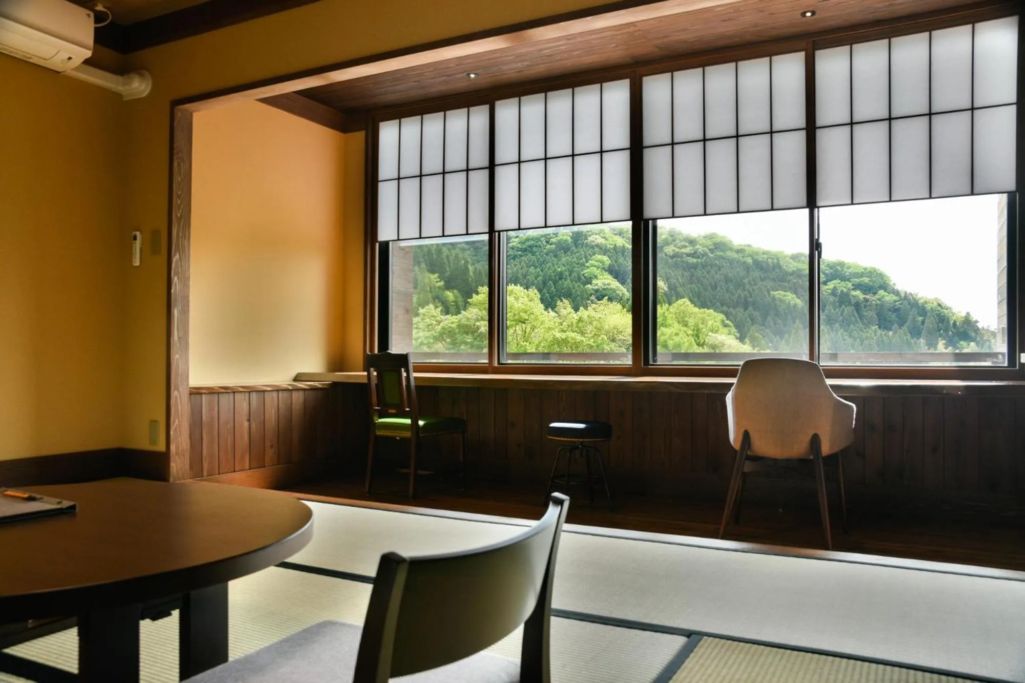 Photo of the whole room in Ryokan Nanjoen
