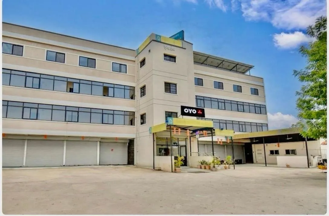Facade/entrance in Hotel O Grand Executive