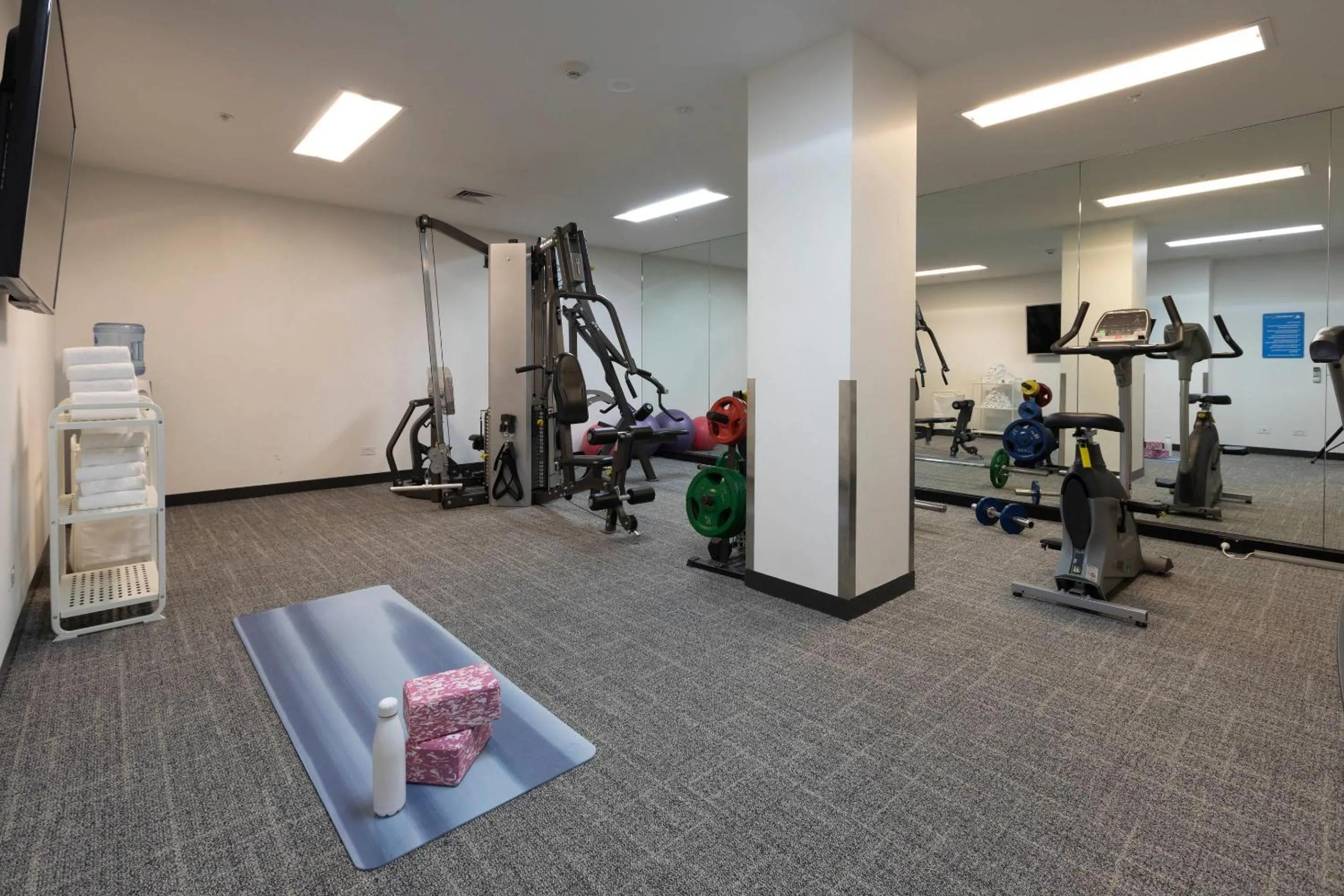 Fitness centre/facilities in MainStay Suites Abbotsford