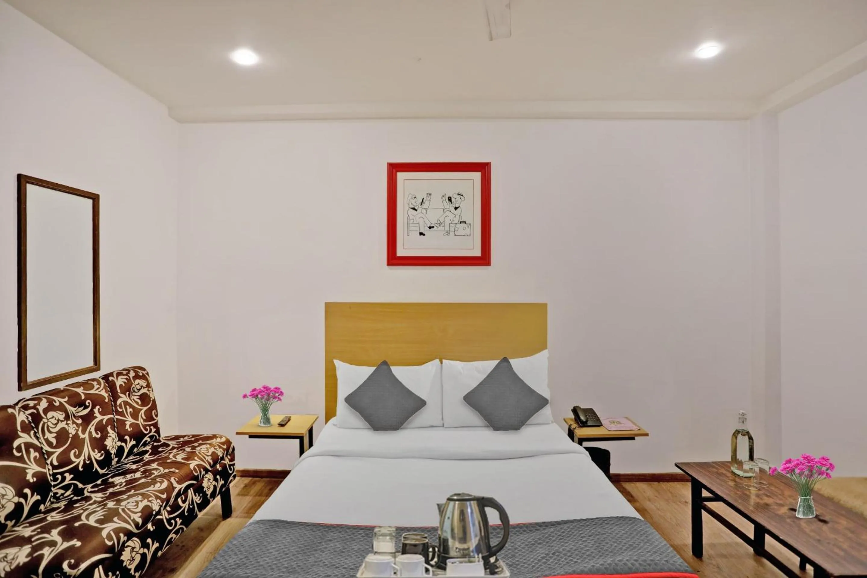 Bedroom in Townhouse Jp Grand Near Mayapuri Chowk