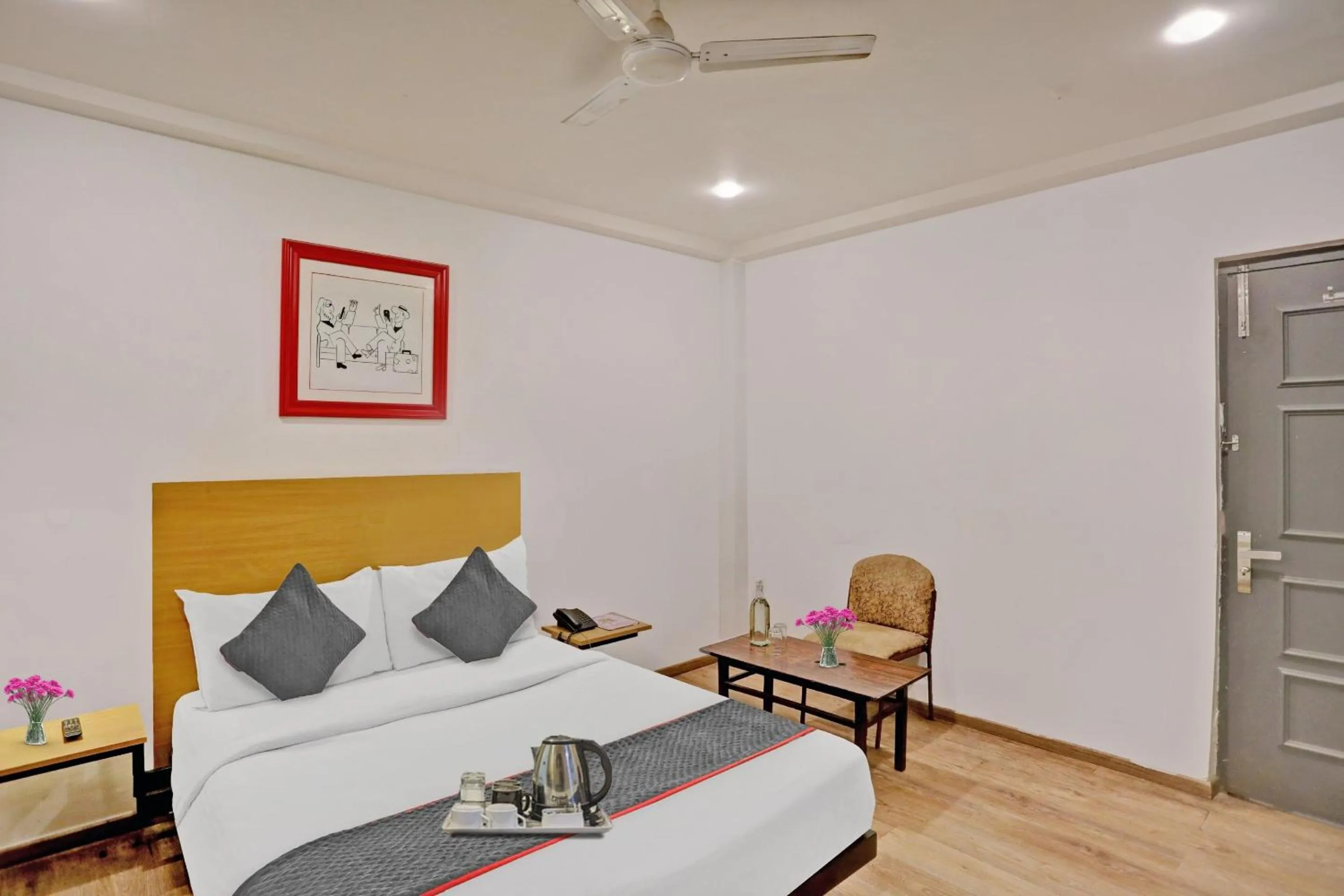 Bedroom, Bed in Townhouse Jp Grand Near Mayapuri Chowk
